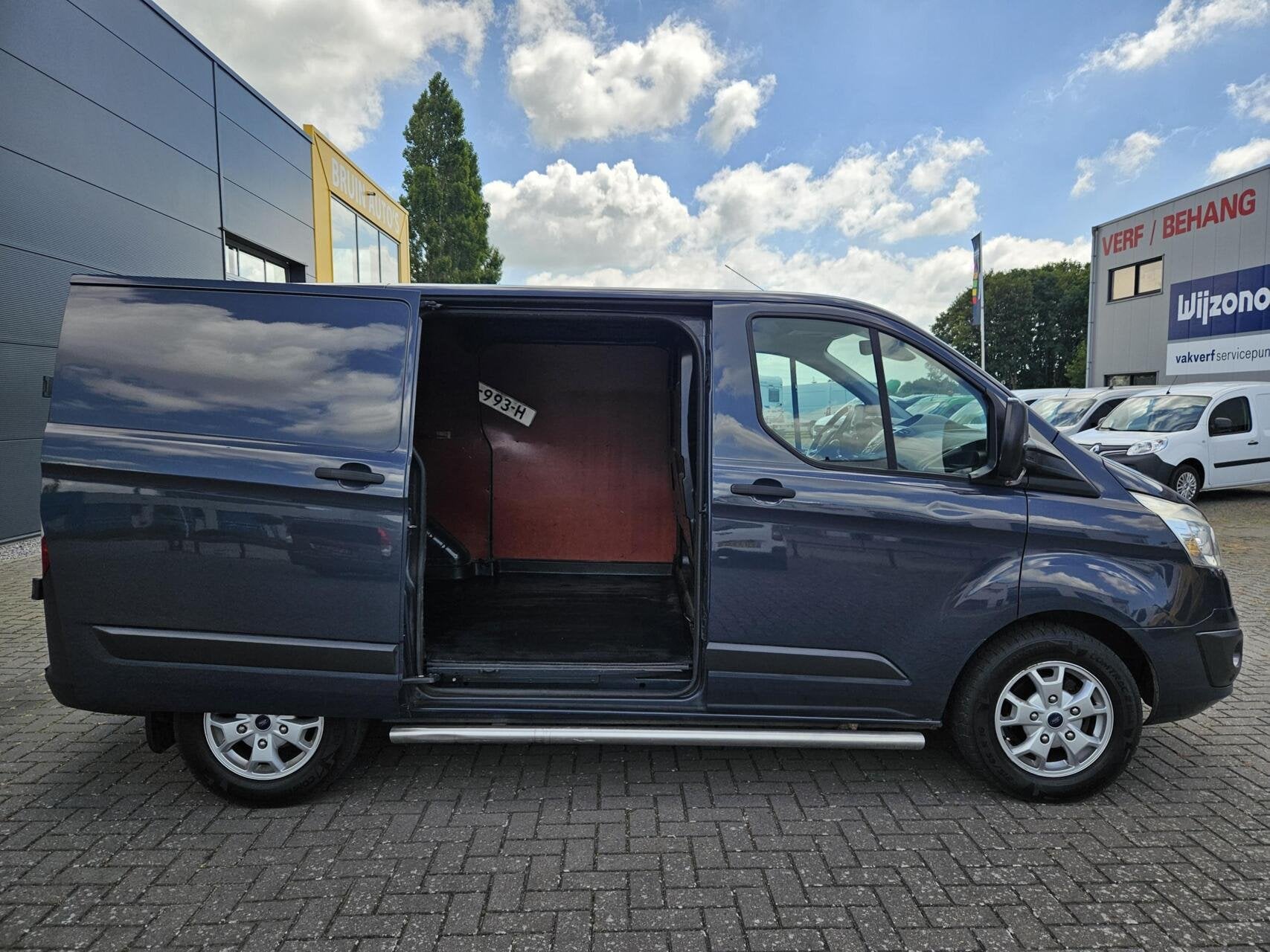 Ford Transit Custom 250 2.2 TDCI L1H1 Airco LM Navi sidebars, Voorwielaandrijving, Euro 5, Gebruikt, 2350 kg