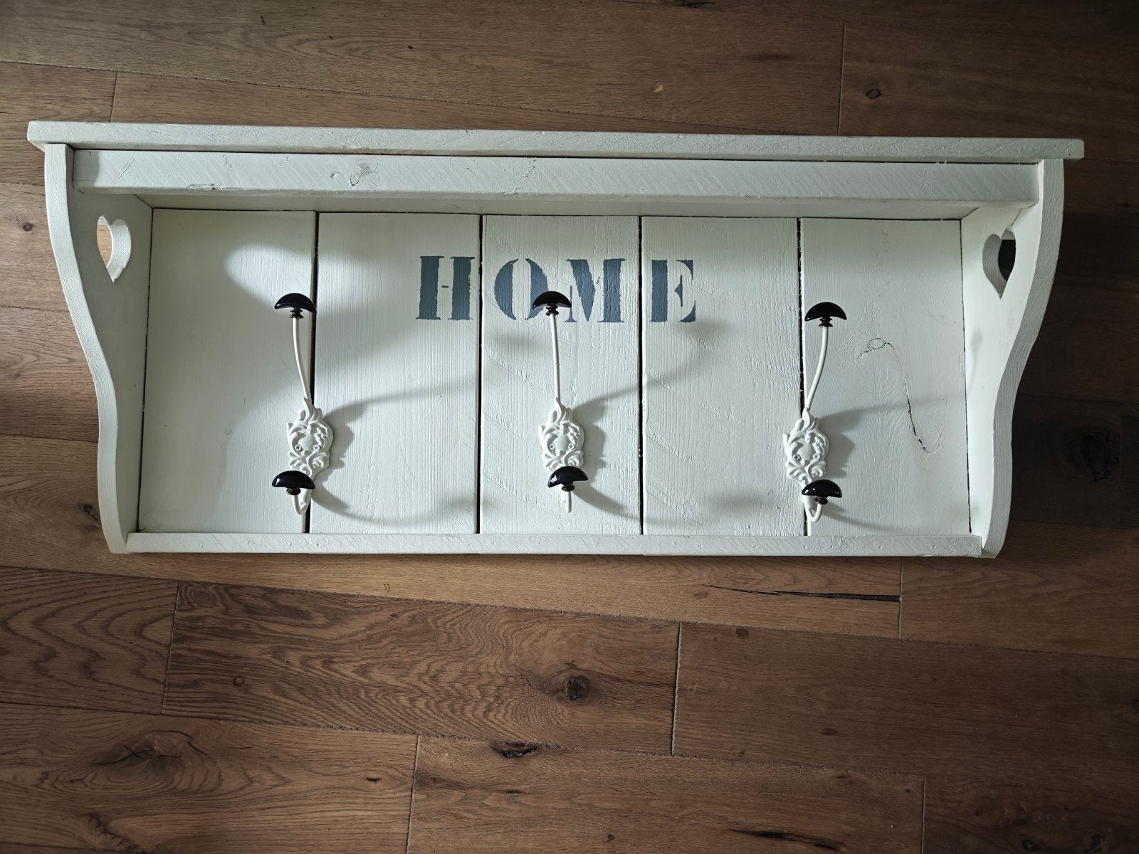 Mooie witte steigerhouten kapstok met HOME opdruk, Huis en Inrichting, Woonaccessoires | Kapstokken, Gebruikt, Minder dan 100 cm