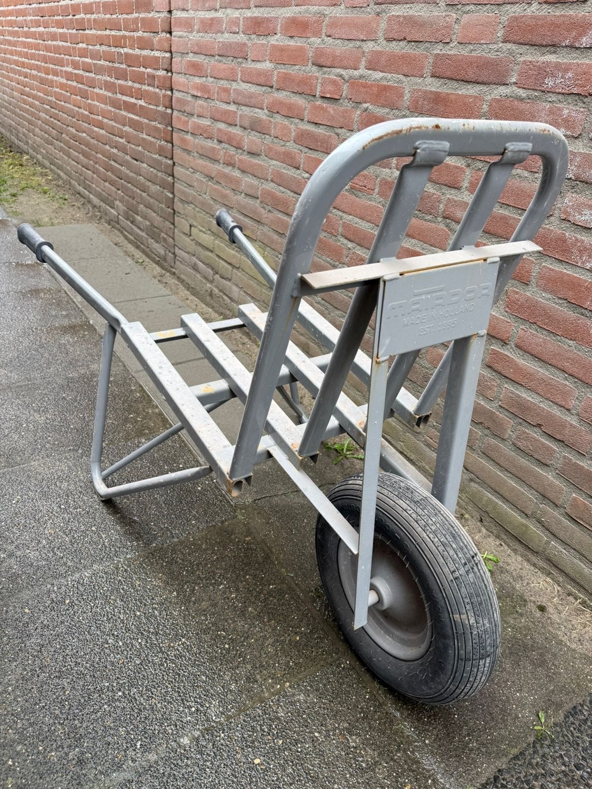 Steen kruiwagen ZGAN, Ophalen, Gebruikt, Handmatig, Eenwielig