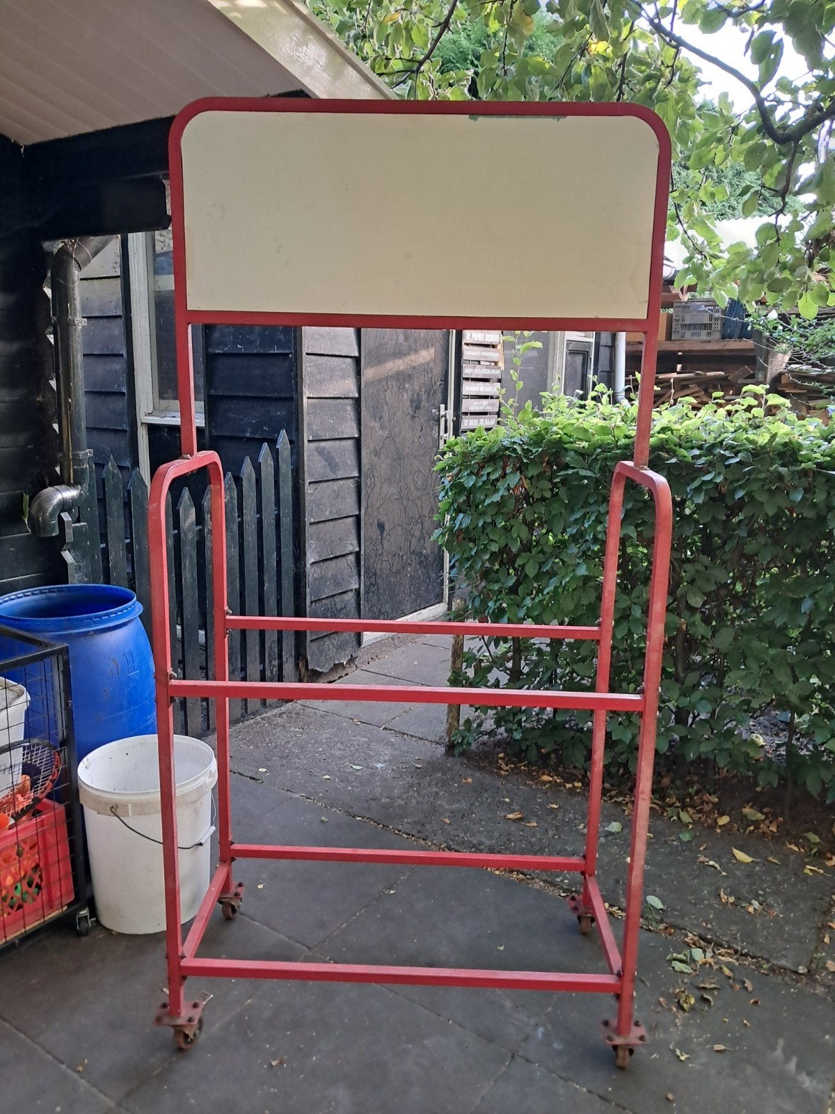 Bandenrek voor circa 8 banden - Ideaal voor in de schuur, Auto diversen, Velgenbomen, Ophalen, Gebruikt
