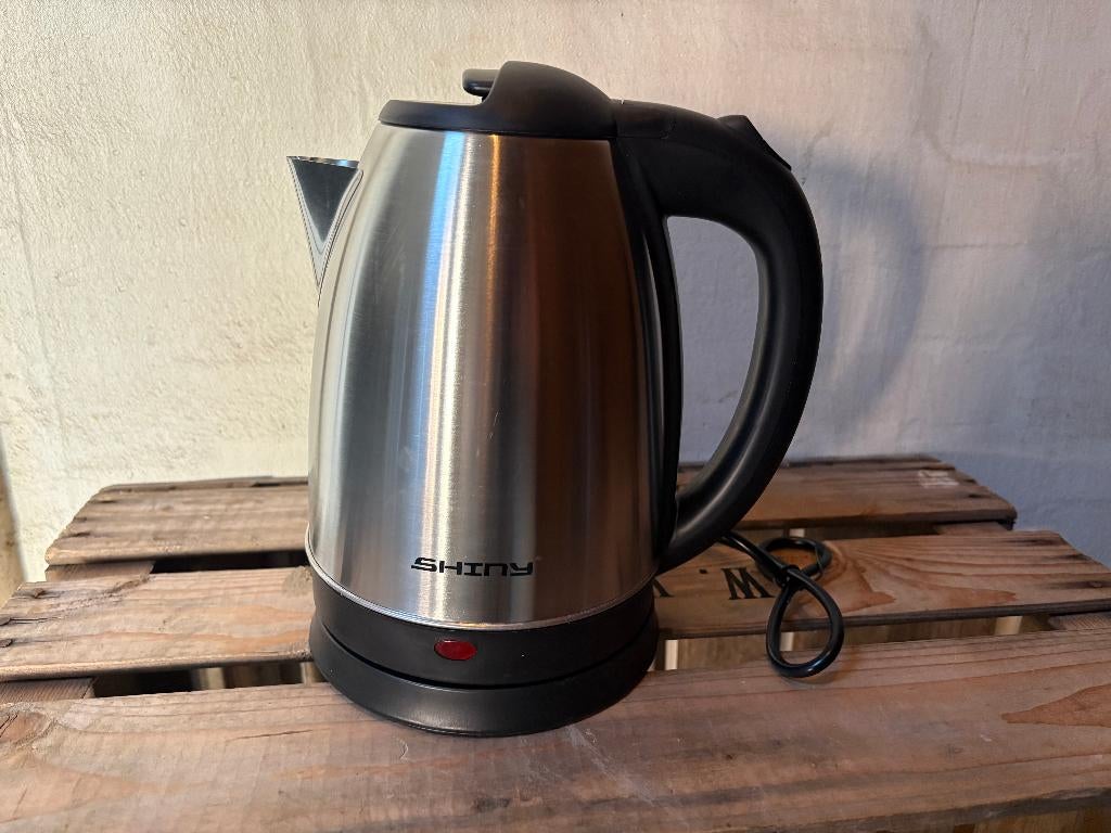 Waterkoker 2 liter – nieuw, 1 tot 2 liter, Ophalen of Verzenden, Nieuw, Rvs