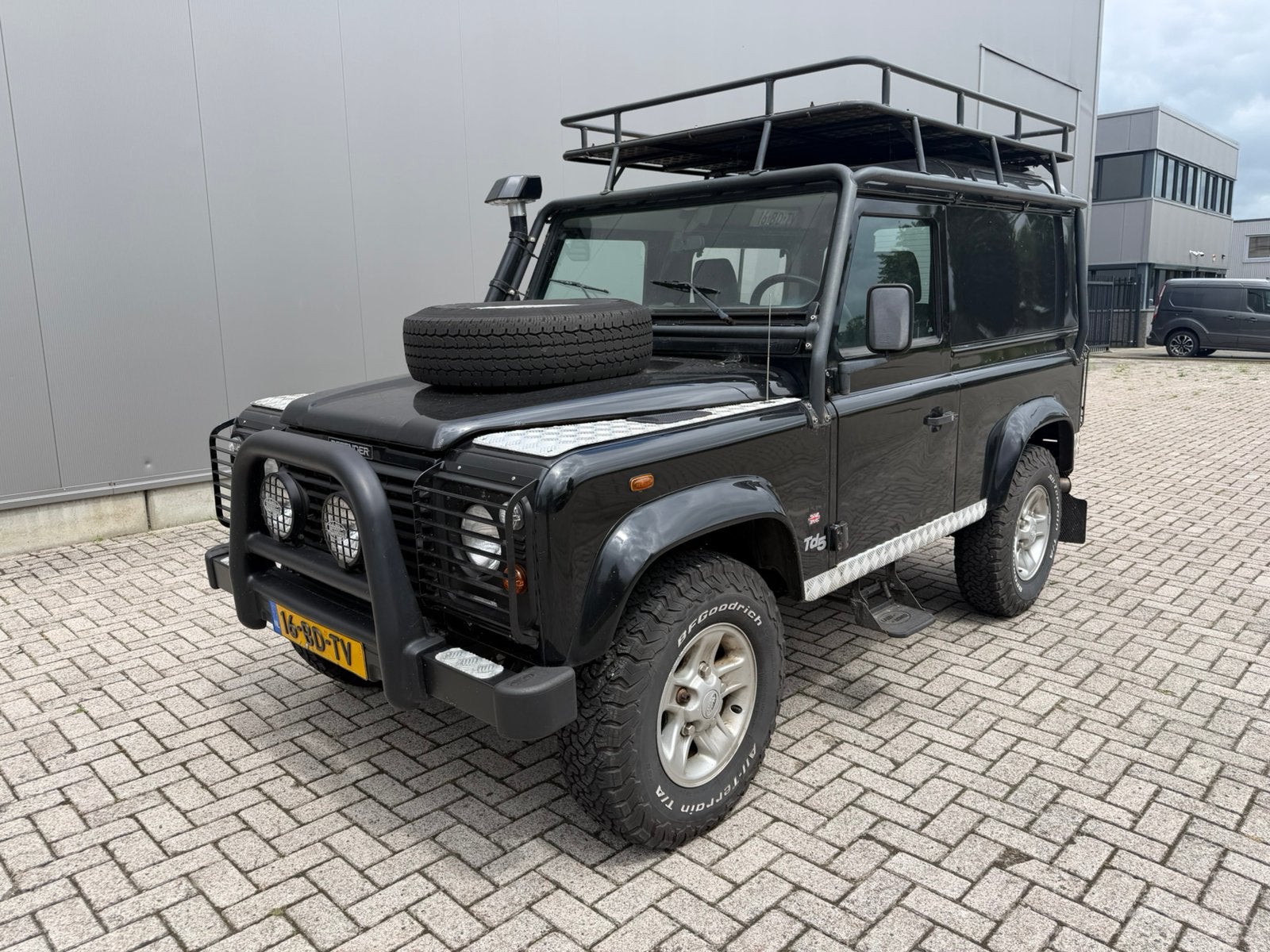Land Rover Defender 90 TD5 2002, grijskenteken, rolkooi!, Stof, 2495 cc, Origineel Nederlands, Bedrijf