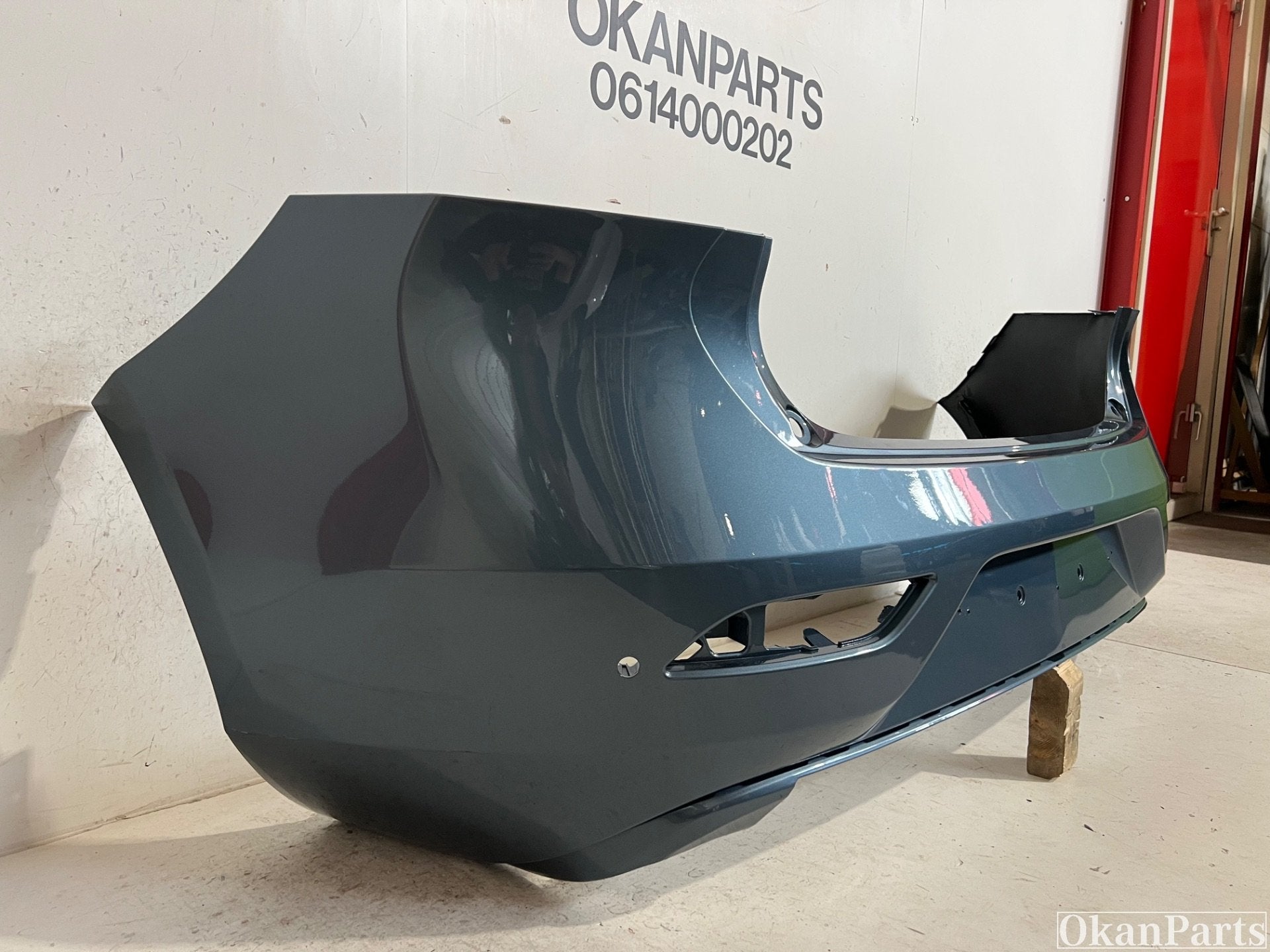 Volvo V40 Achterbumper 31283756, Info@fabrikant.eu, Fabrikantstraat 1
1000 AA  Amsterdam, NL, Ophalen of Verzenden, Achter