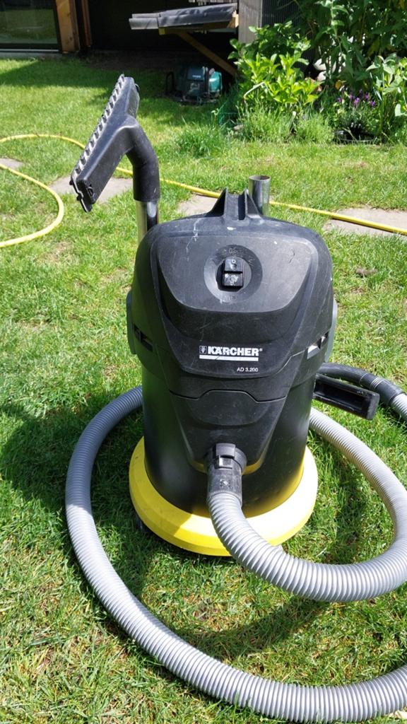 Kärcher AD 3.200 Droog- en Asstofzuiger - 1200W, Ophalen, Inclusief accessoires, Gebruikt, Kärcher