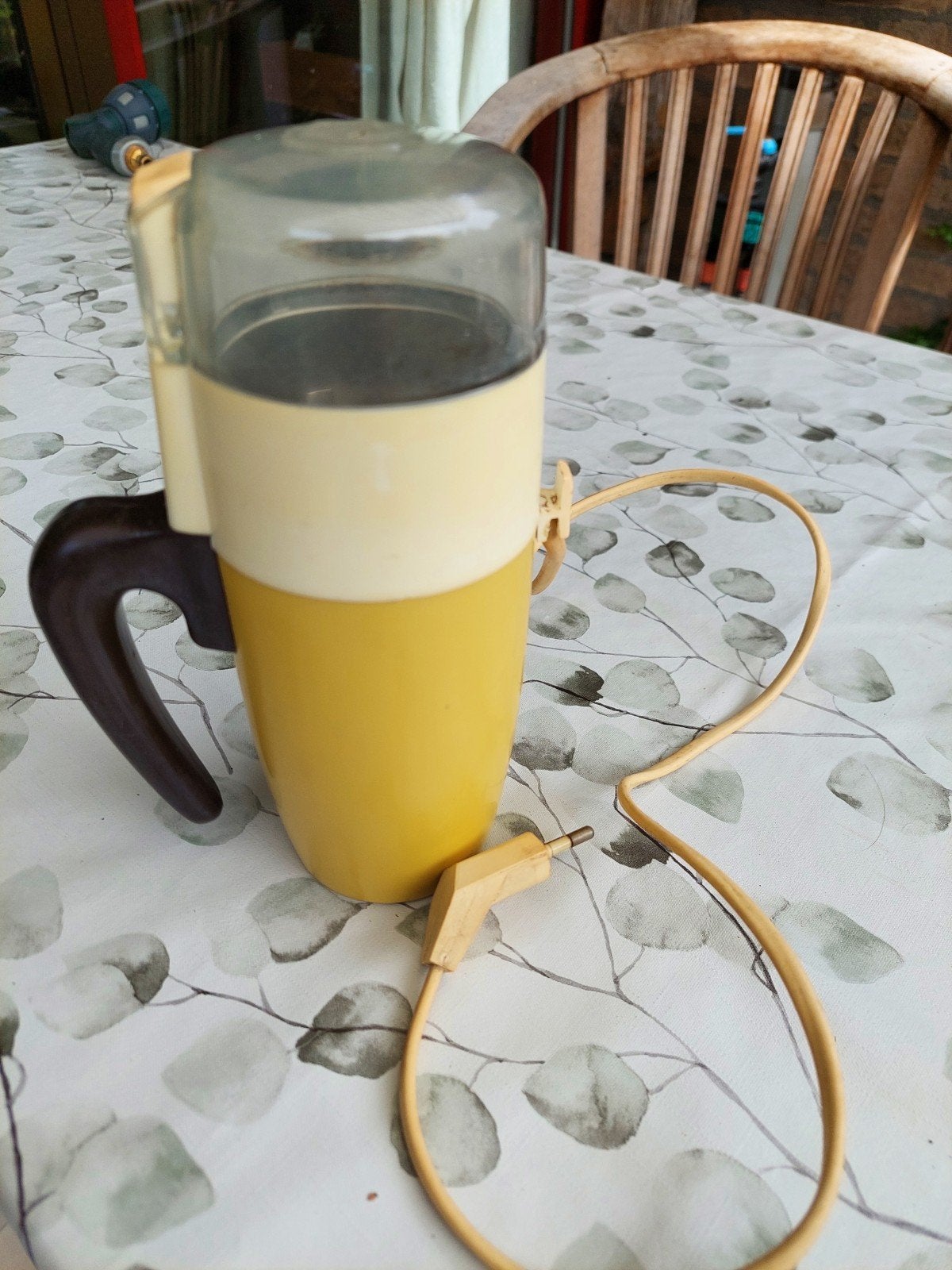 Vintage Koffiemolen - Geel/Bruin, Ophalen, Gebruikt, Overige modellen, Gemalen koffie