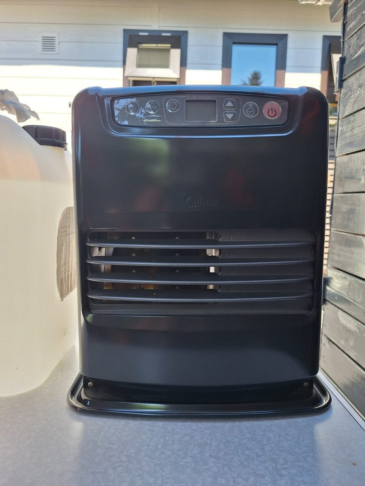 Qlima laserkachel met 20L Qlima brandstof, Ophalen, Gebruikt, Kachel