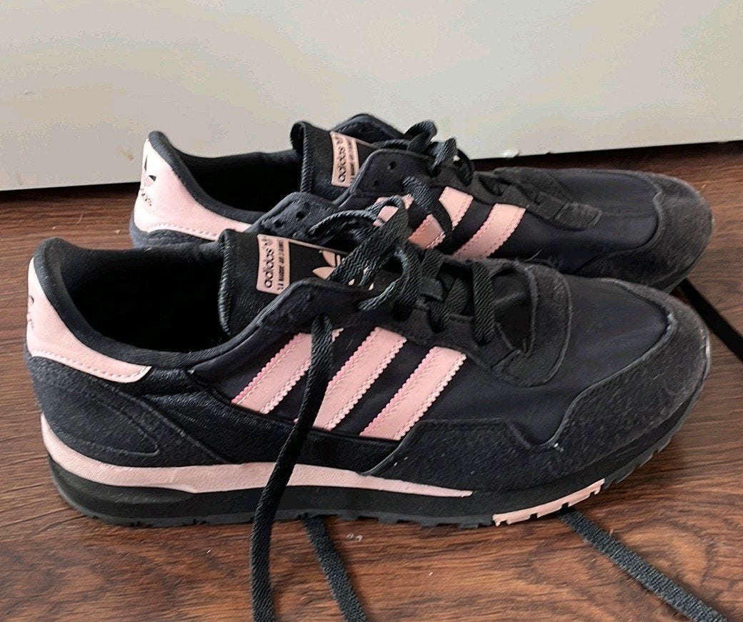 Sneaker Adidas blauw/roze maat US 9 = 41 1/3 in nieuwstaat, Ophalen of Verzenden, Blauw, Adidas, Sneakers of Gympen