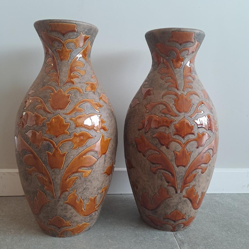 2 Grote Aardewerk Vazen met Glazuur Decoratie, Antiek en Kunst, Ophalen