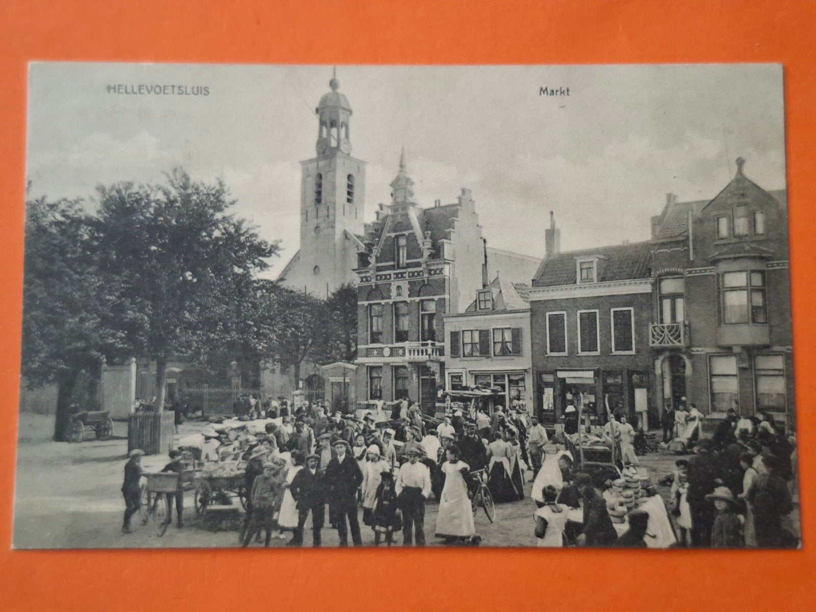 Hellevoetsluis met veel volk. WP85, Verzamelen, Ophalen of Verzenden, Voor 1920