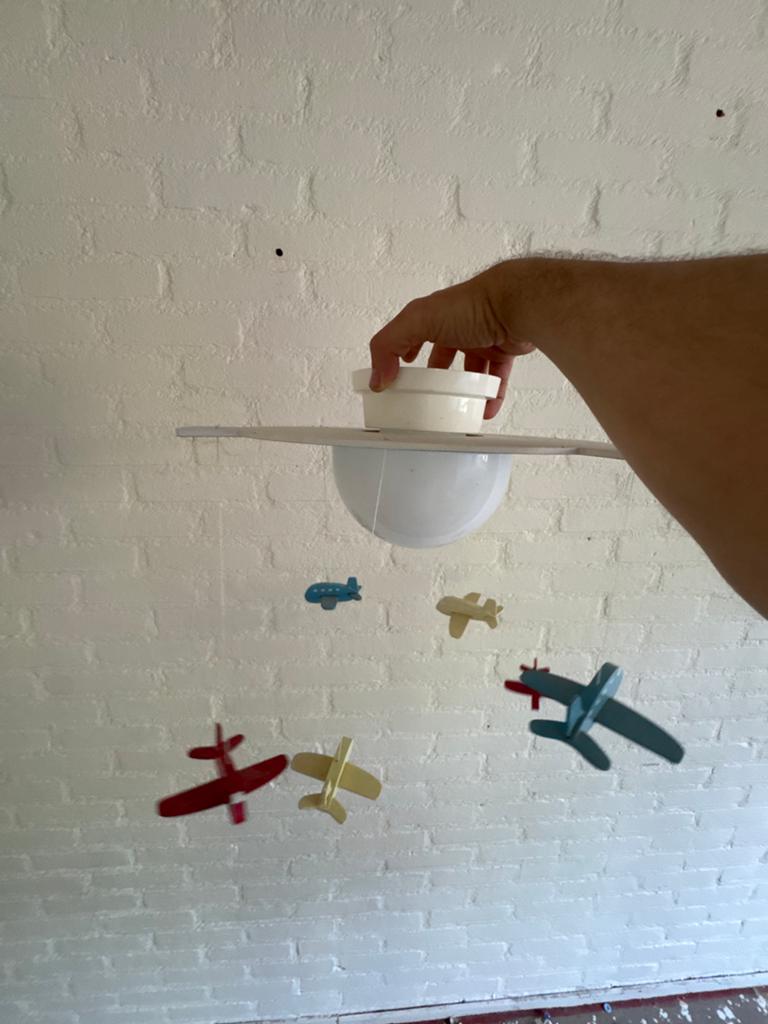 Vliegtuigmobiel voor babykamer of kinderkamer, Ophalen, Gebruikt