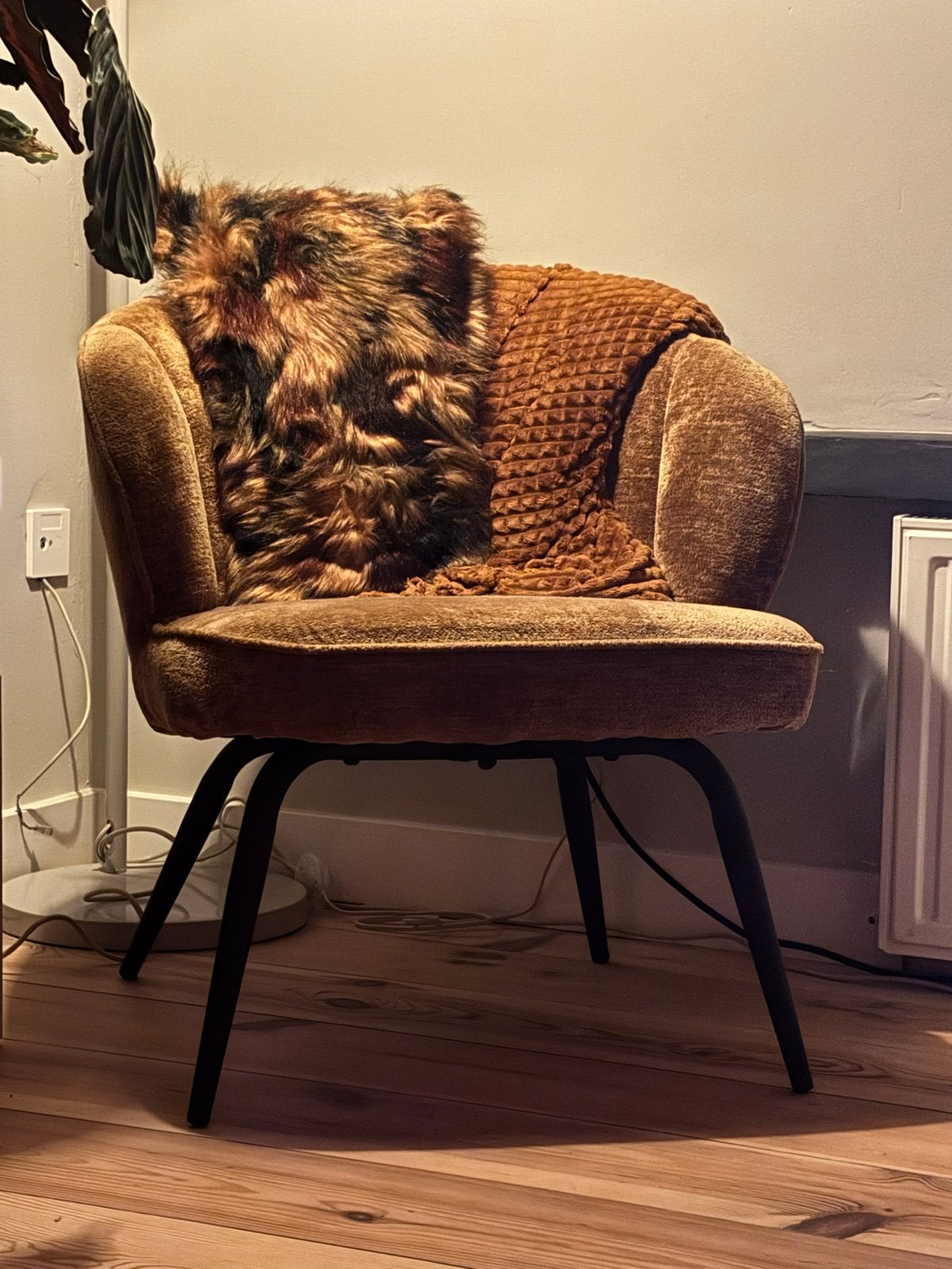 Fauteuil met bijpassende poef, kleur terra/cognac, Huis en Inrichting, Ophalen, Minder dan 75 cm, Zo goed als nieuw, Stof