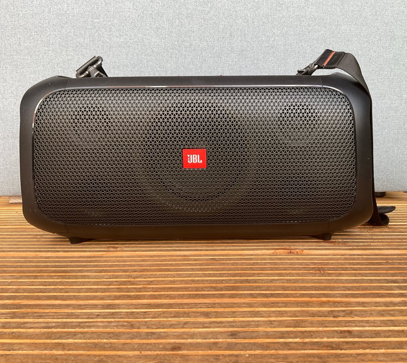 JBL Partybox On-The-Go Draagbare Party Speaker met Microfoon, JBL, Party speaker, Zo goed als nieuw, Bluetooth