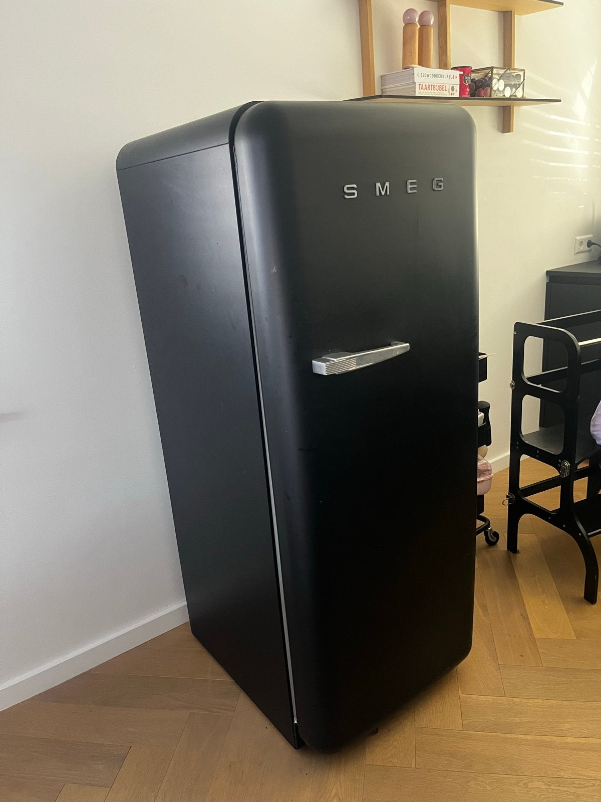 Smeg Koelkast retro Mat Zwart - FAB28RDBLV5, Ophalen, Gebruikt, 200 liter of meer, 60 cm of meer