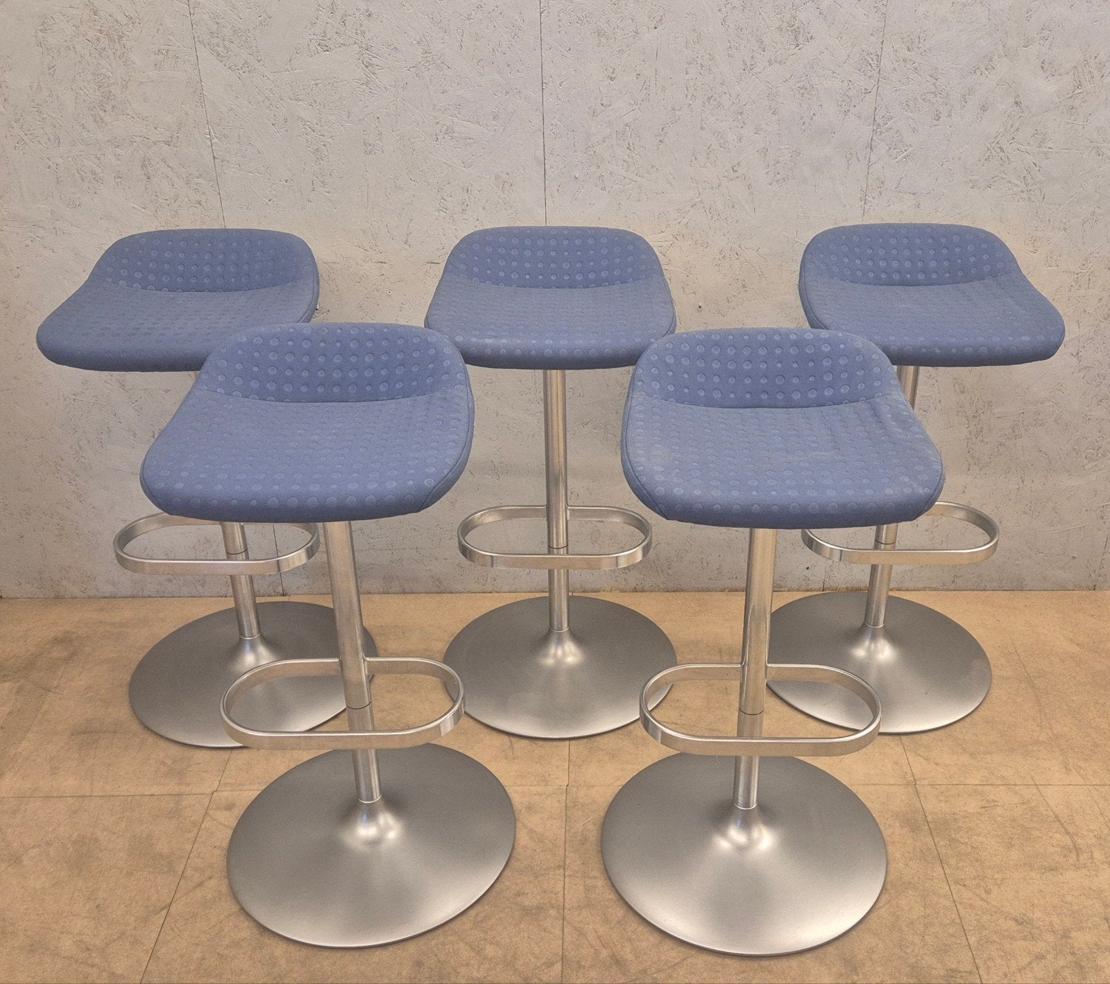 5x Walter Knoll Turtle design barstoelen, PearsonLloyd, Huis en Inrichting, Ophalen, Draaibaar, 60 tot 90 cm, N.v.t