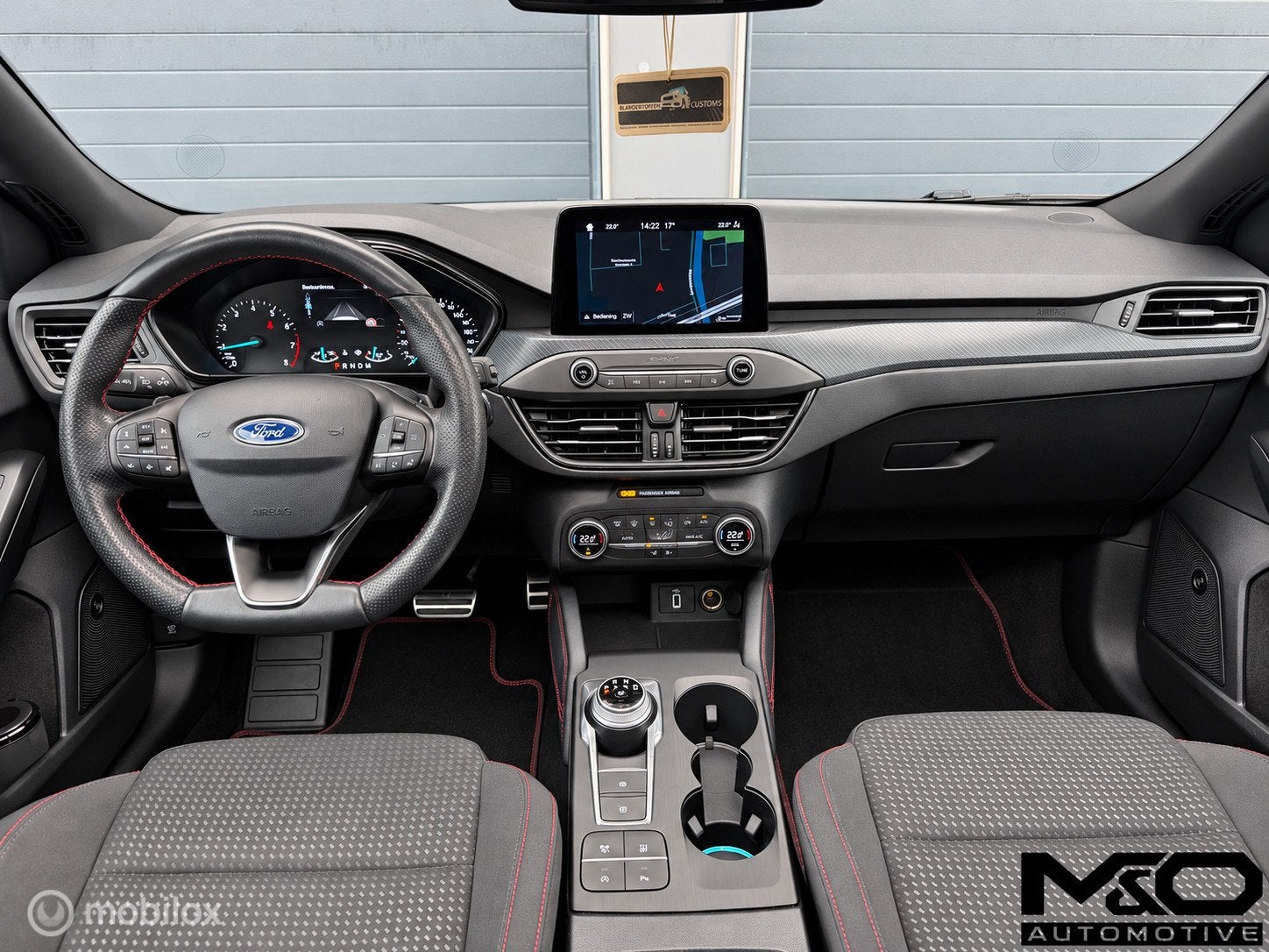Ford Focus 1.5 EcoBoost ST Line | PANO | B&O | ACC | CARPLAY, 1304 kg, Stof, Zwart, Origineel Nederlands