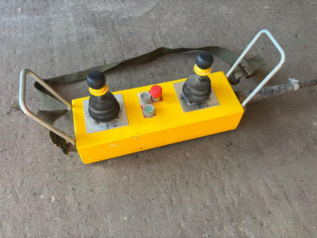 Afstandsbediening bouwkraan Telemecanique bedieningspaneel, Ophalen, Gebruikt