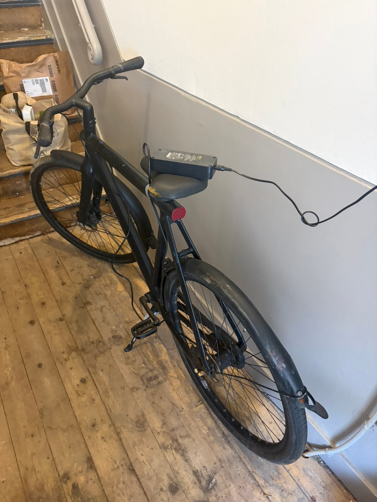 VanMoof S3 te koop - voor onderdelen / handige klusser, Fietsen en Brommers, Elektrische fietsen, 59 cm of meer, Ophalen, Gebruikt