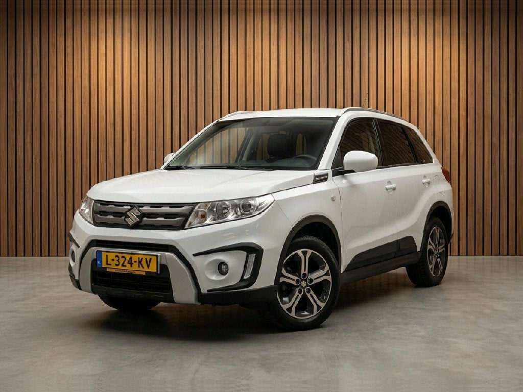Suzuki Vitara 1.6 Comfort navigatie / camera /, Voorwielaandrijving, Stof, 4 cilinders, Wit