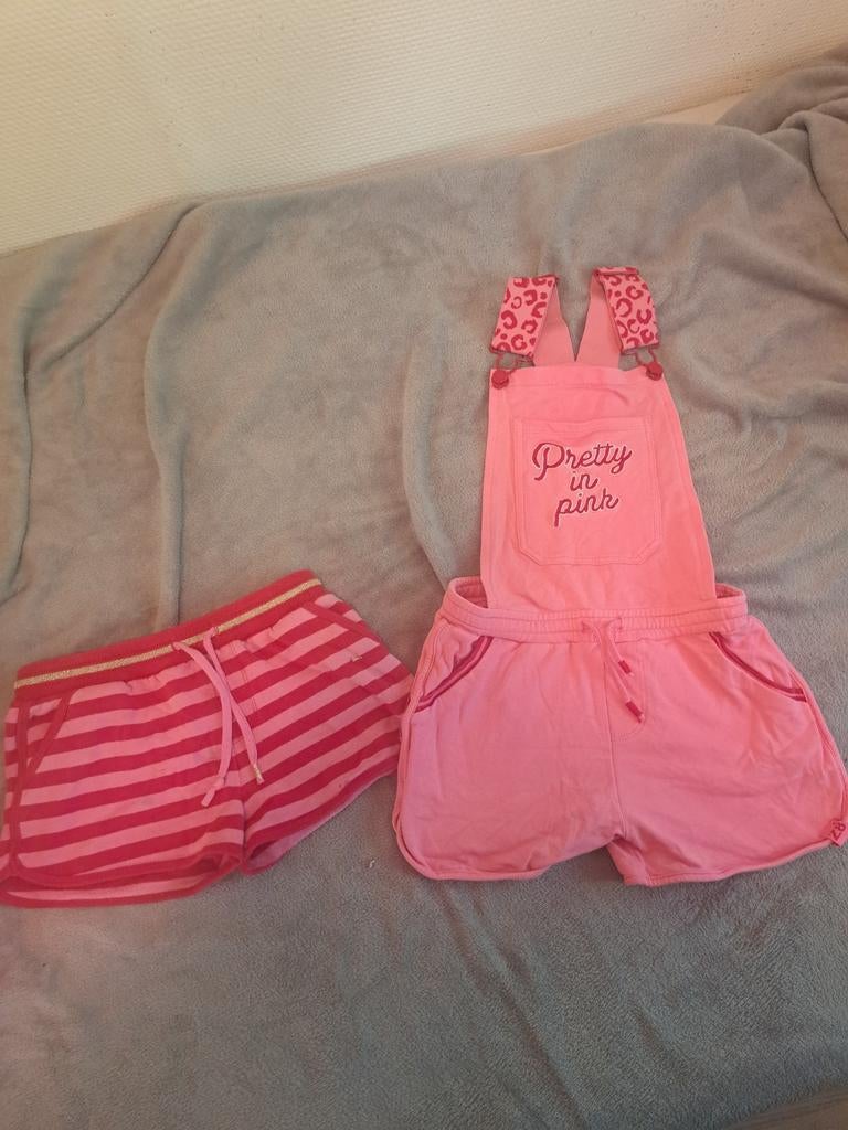 Zomerse set: Tuinbroek en korte broek maat 128/134, Meisje, Z8, Ophalen of Verzenden, Zo goed als nieuw