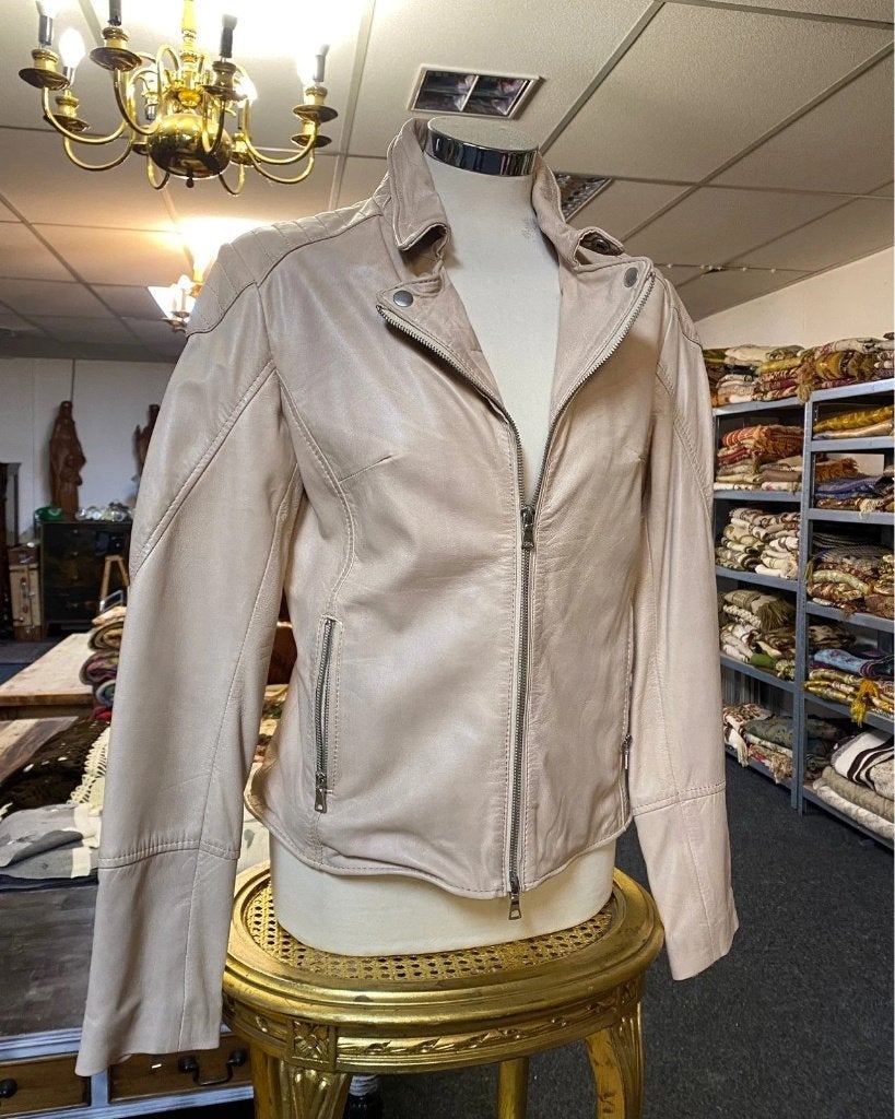 Prachtige beige lederen dames jas maat 40