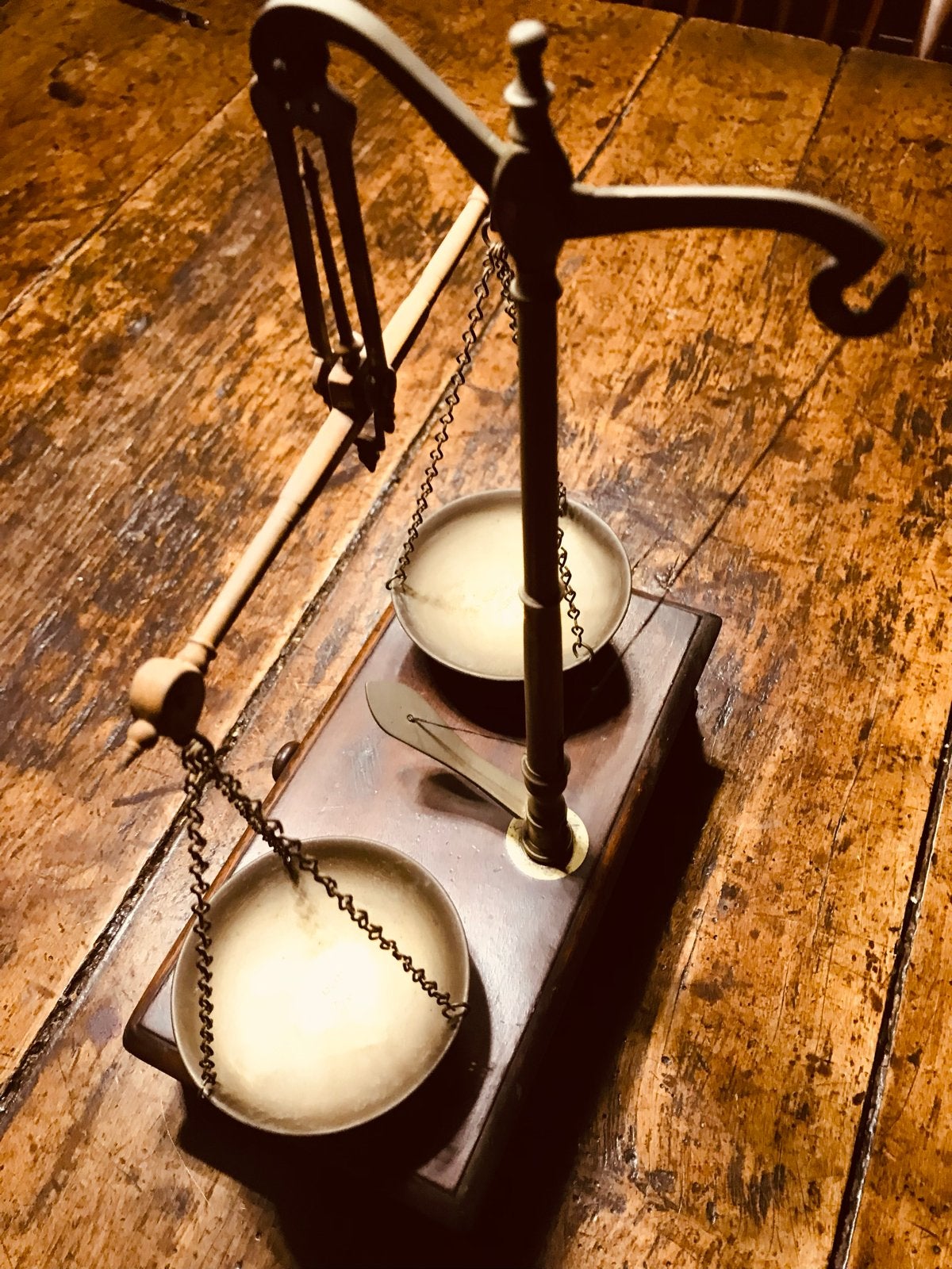 Antieke balansweegschaal met gewichten - T. Avery Patent, Verzenden