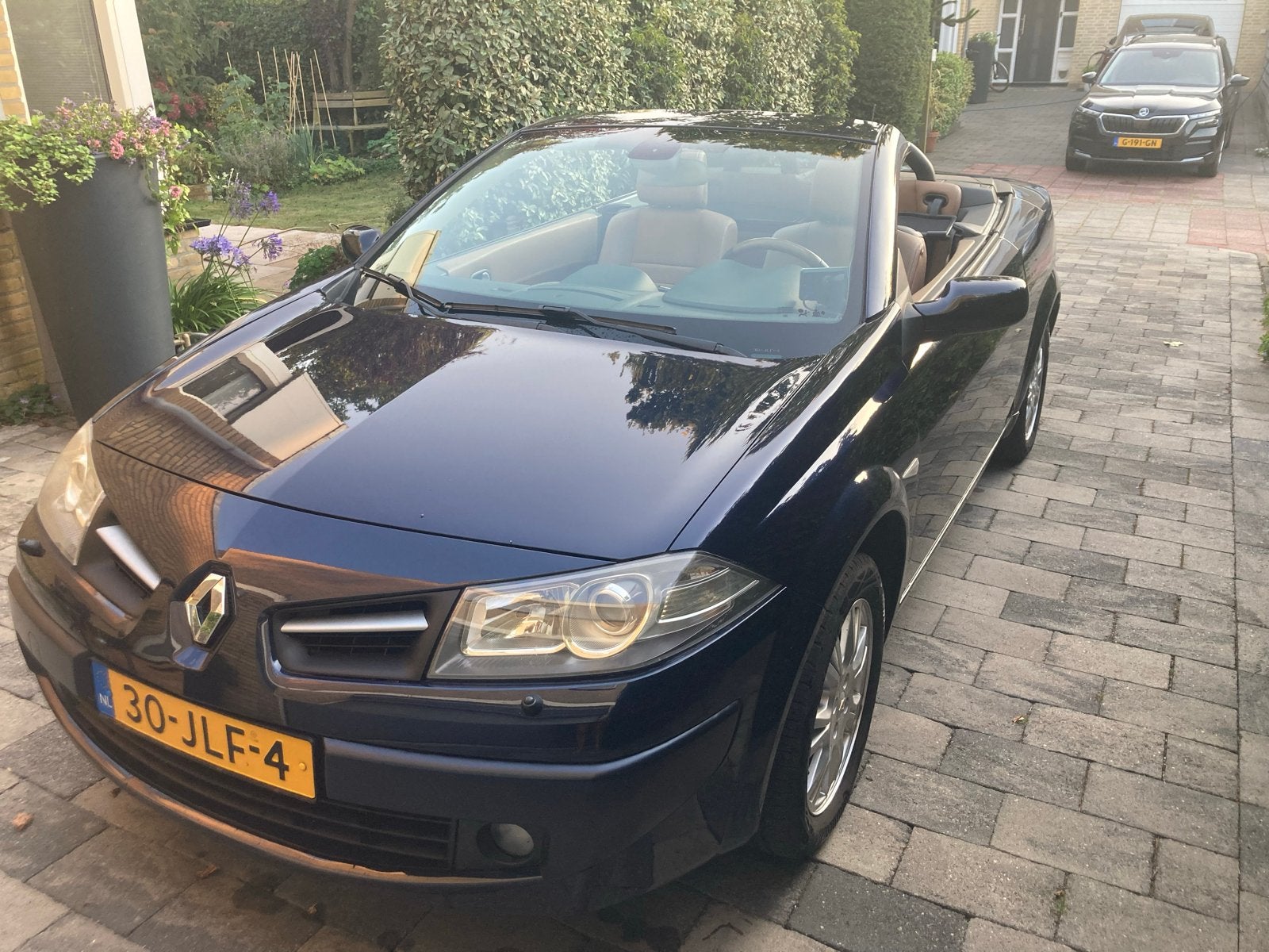 Cabrio Renault Mégane 2.0 16V 2009 Blauw, Auto's, Voorwielaandrijving, 1998 cc, Beige, 4 cilinders
