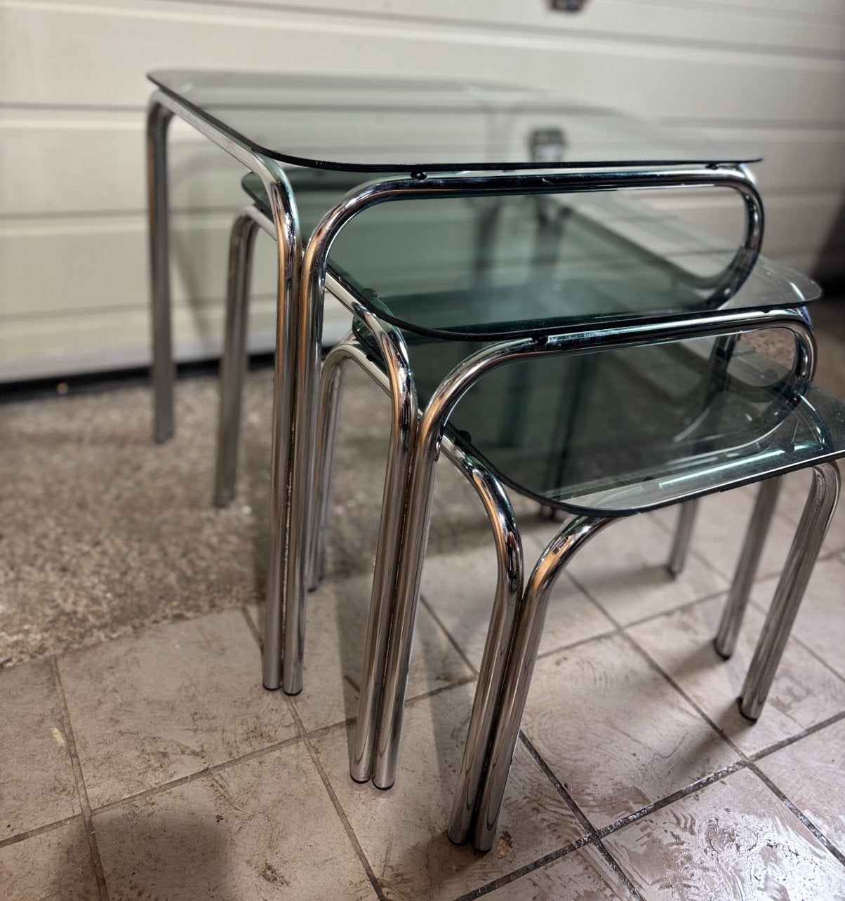 Vintage mimiset jaren 70 – set van 3 nesttafeltjes, Ophalen