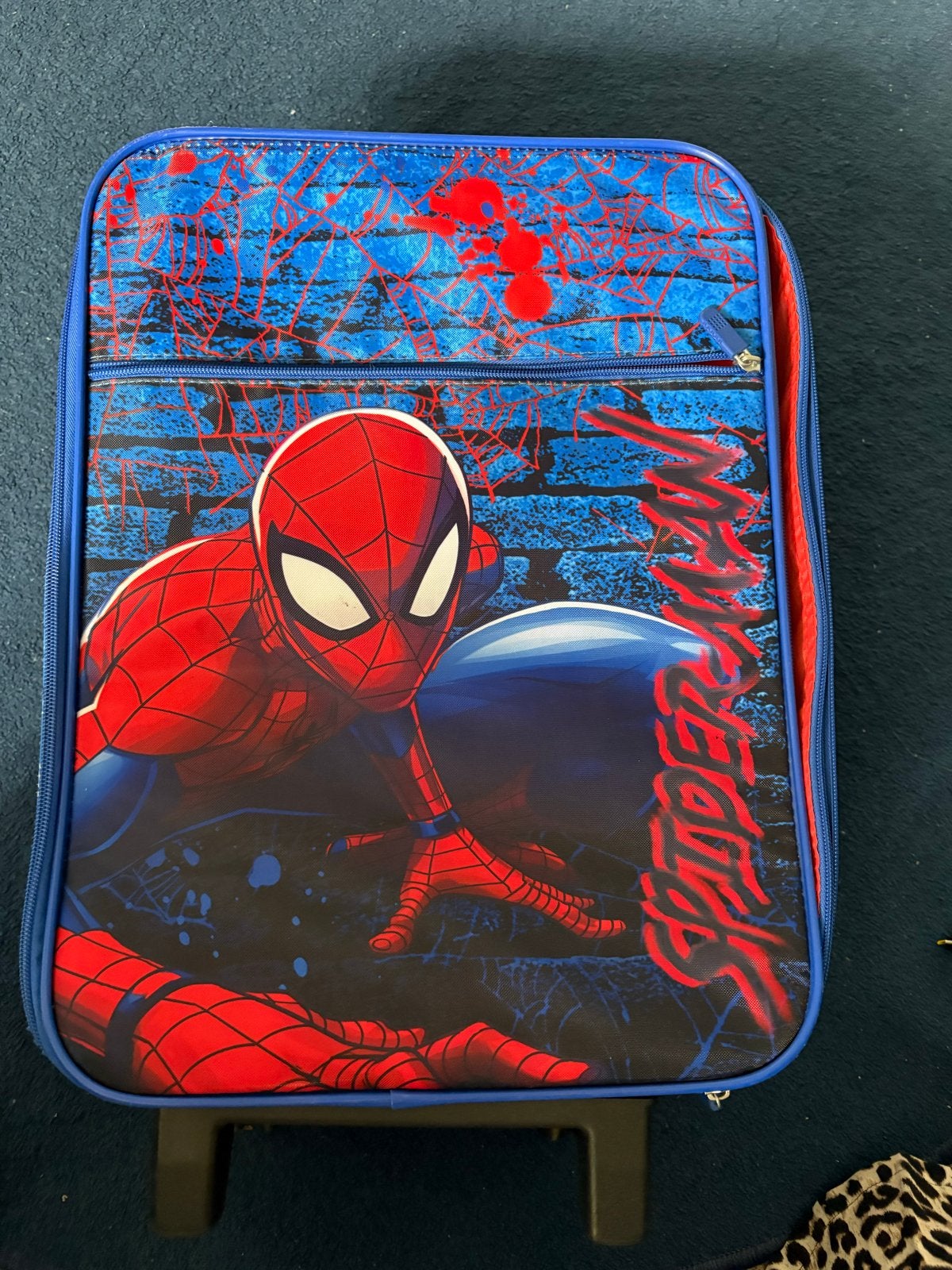 Spiderman Kinderkoffer op Wieltjes - Ideaal voor Reizen, 25 tot 40 cm, Zo goed als nieuw, Trekking, Ophalen