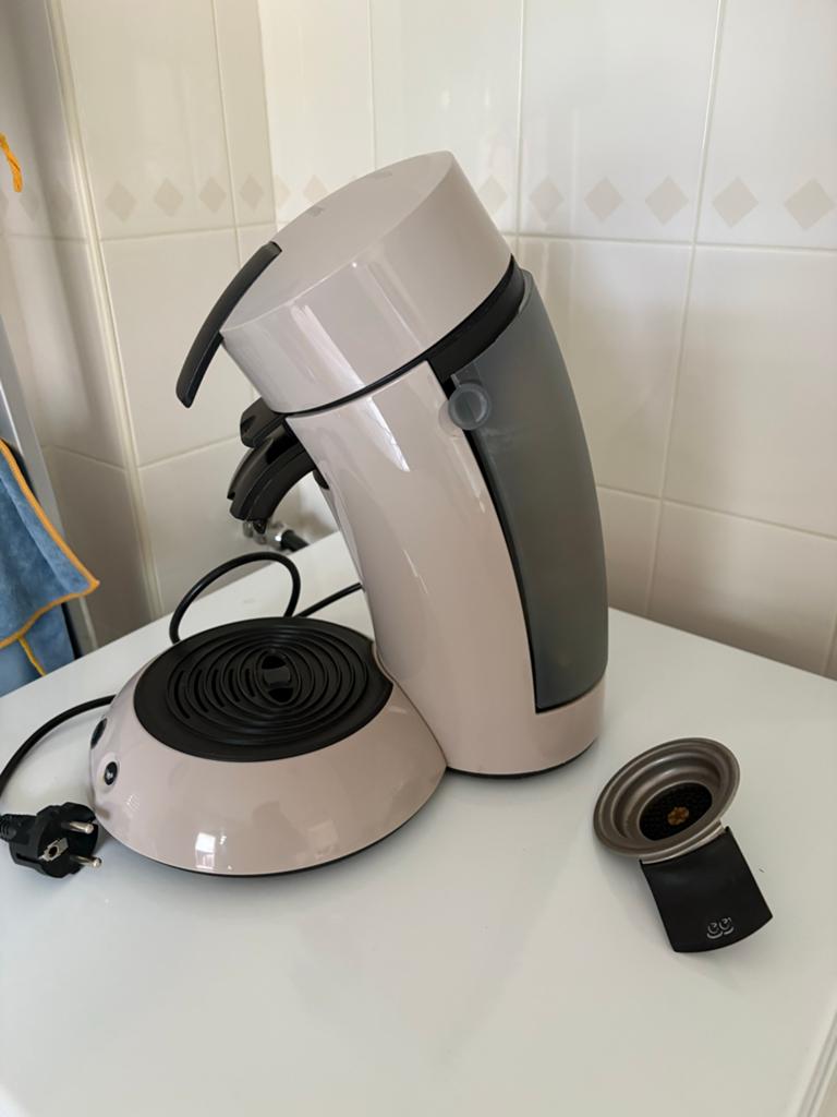 Philips Senseo zo goed als nieuw, Ophalen, Gebruikt, Koffiemachine, 2 tot 4 kopjes