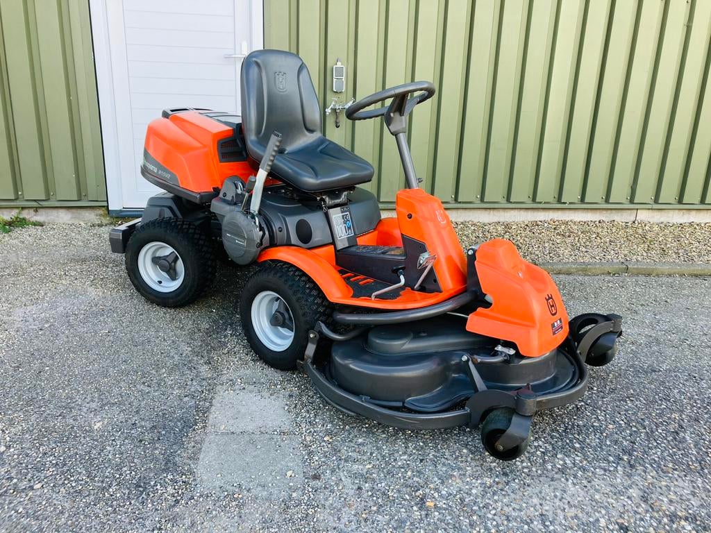 Nette zware husqvarna R15V2 zitmaaier 2 cilinder kawasaki!!, Ophalen, Zo goed als nieuw