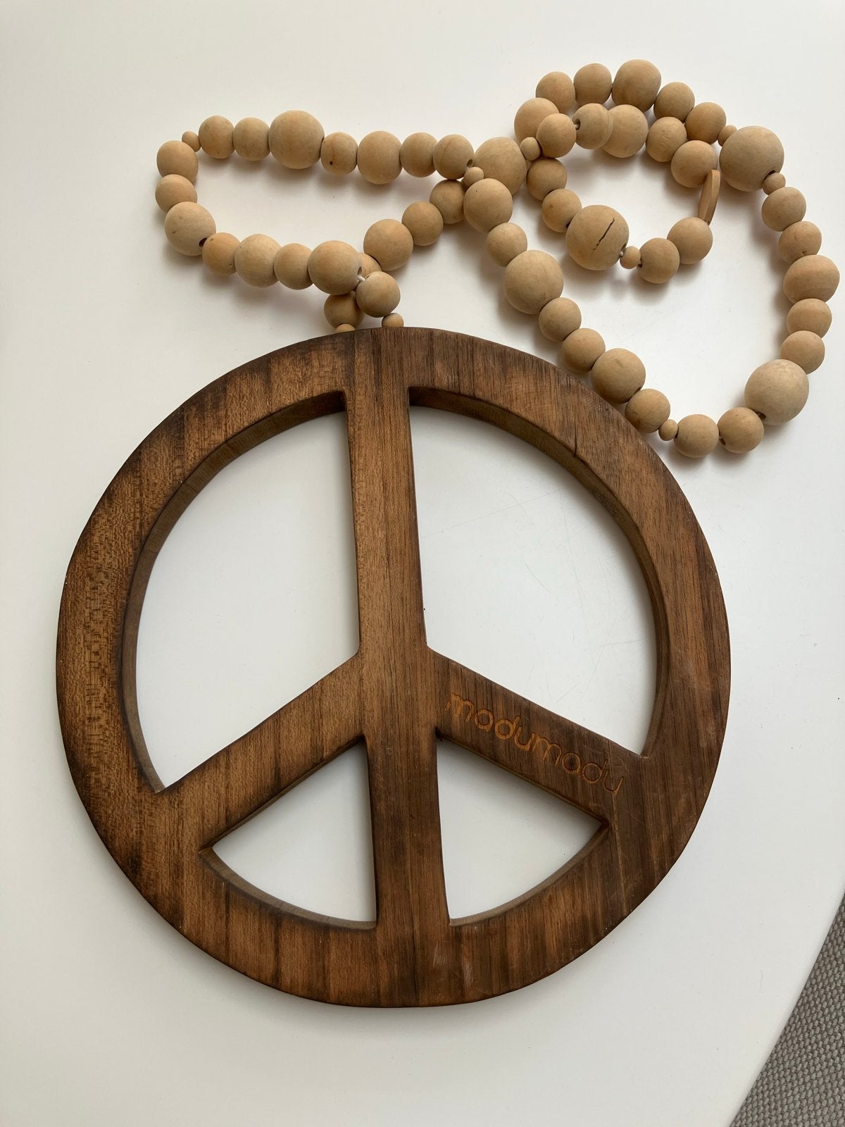 Houten Peace/Vrede teken met kralen van Modumadu, Hout, Boho, Ophalen of Verzenden, Zo goed als nieuw