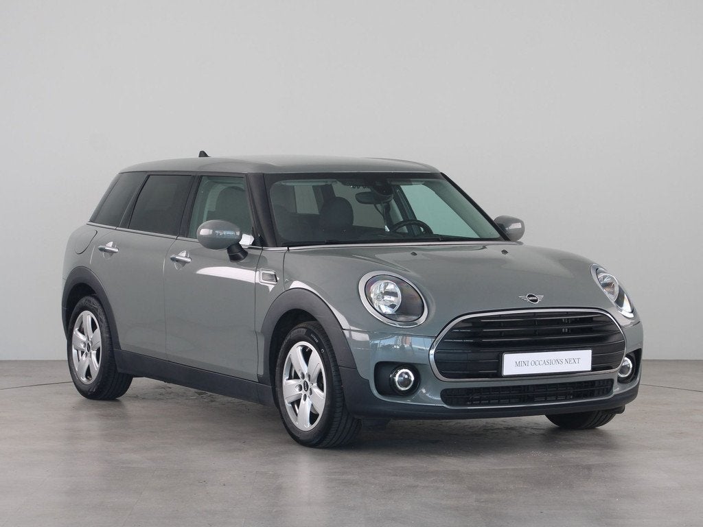 MINI Clubman One Aut. (bj 2021, automaat), Auto's, Gebruikt, 19 km/l, 1100 kg, Zilver of Grijs