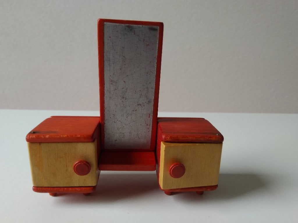 houten kaptafel poppenhuis, Ophalen of Verzenden, Gebruikt, Gebruiksvoorwerp