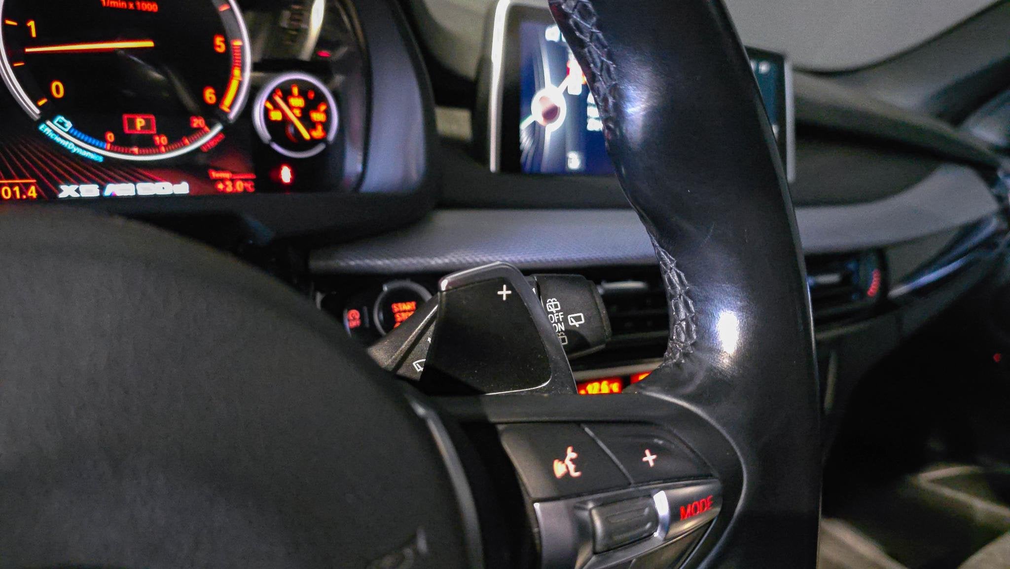 Foto 18 van BMW X5 M50d | Panorama | Memory-Seats | Breyton