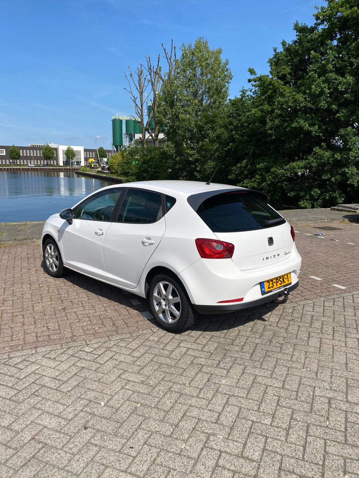 Seat Ibiza 1.2 TDI 55KW Ecomotive 2011 Wit, Auto's, Seat, Voorwielaandrijving, Stof, 74 pk, 1199 cc