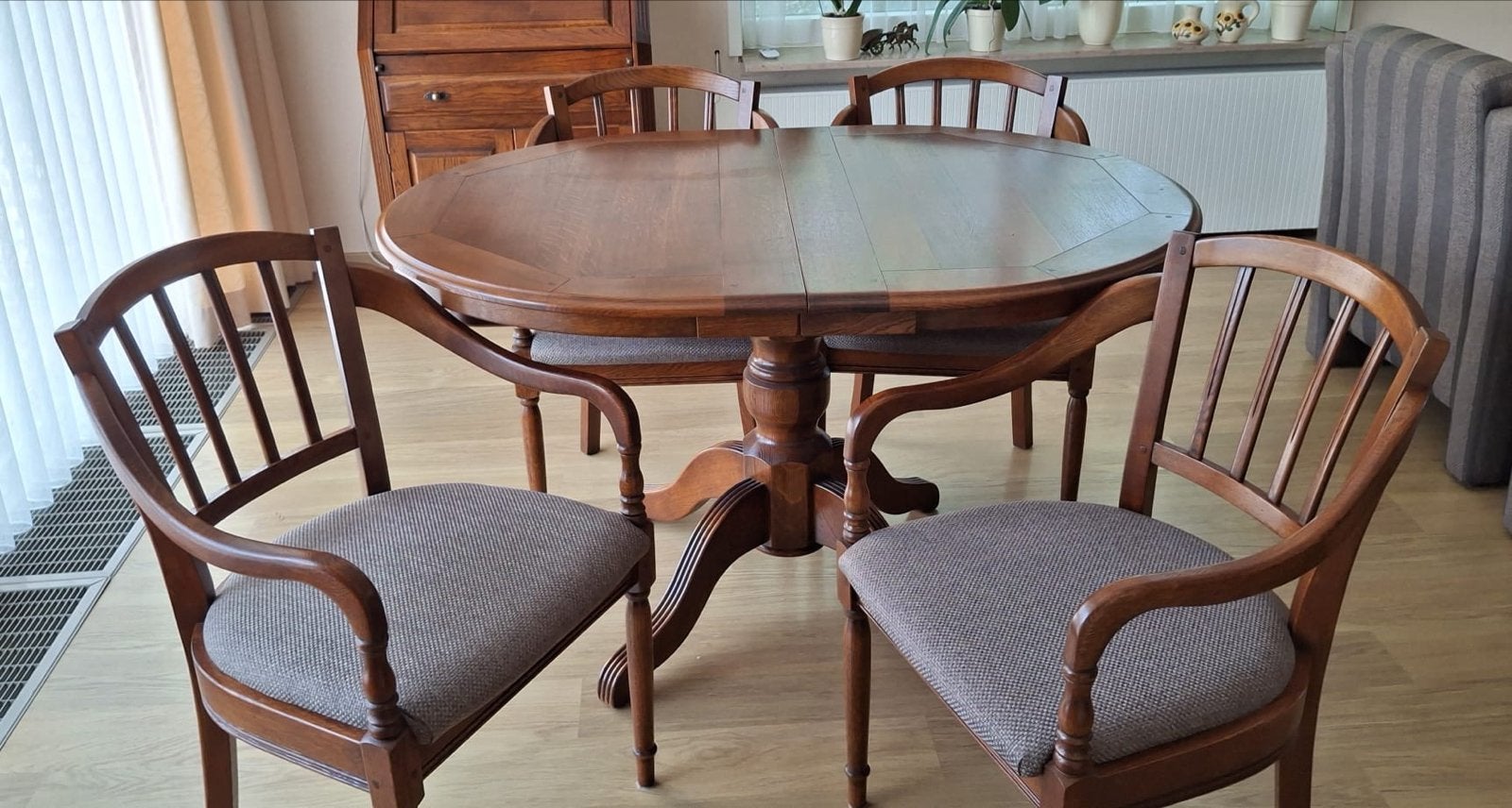 Bannink uitschuifbare eettafel met 4 stoelen - Massief Hout, 100 tot 150 cm, Ophalen of Verzenden, Zo goed als nieuw, 150 tot 200 cm