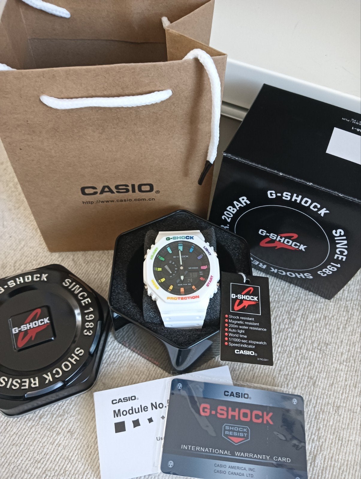 G-Shock GA2100W rainbow in wit met doos, Ophalen of Verzenden, Wit, Android