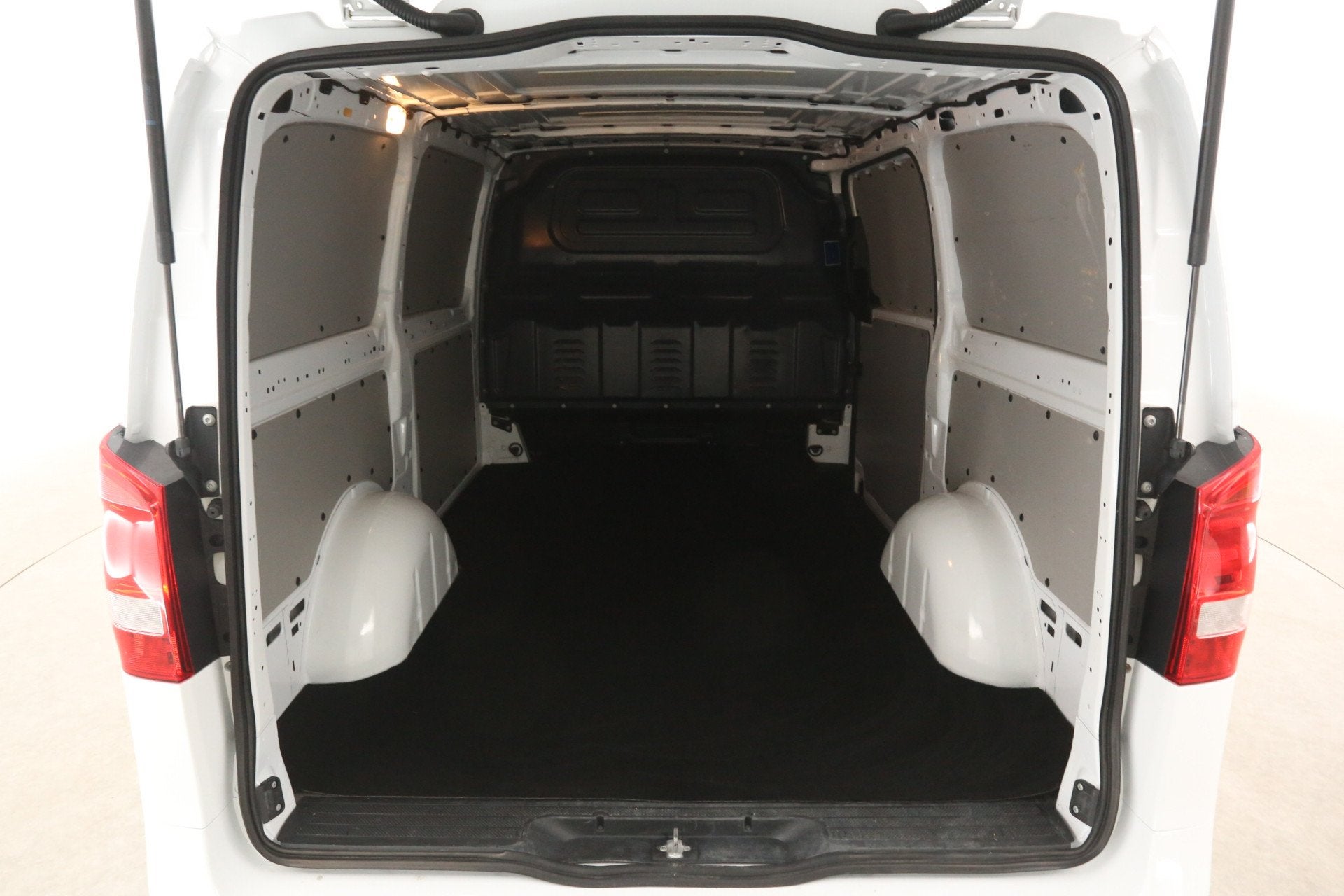 Mercedes-Benz Vito 114 CDI Lang | Aut. | Clima | Cruise | Ca, Auto's, Automaat, Gebruikt, Euro 6, 4 cilinders