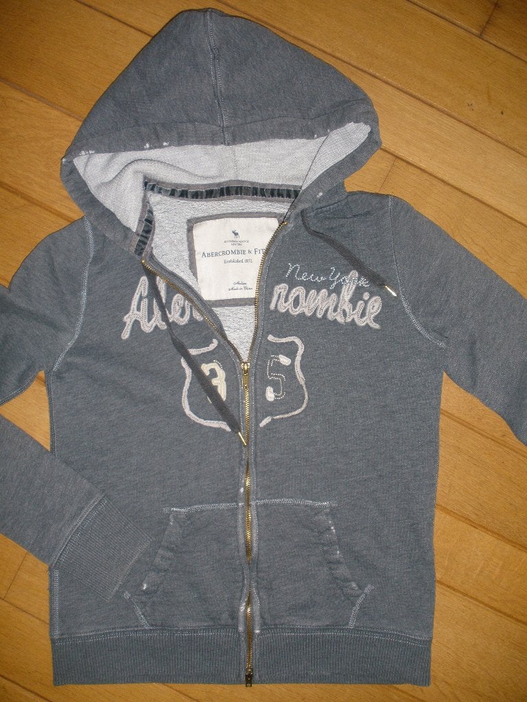 ABERCROMBIE & FITCH vest met kapuchon grijs maat M, Maat 38/40 (M), Ophalen of Verzenden, Zo goed als nieuw, Grijs
