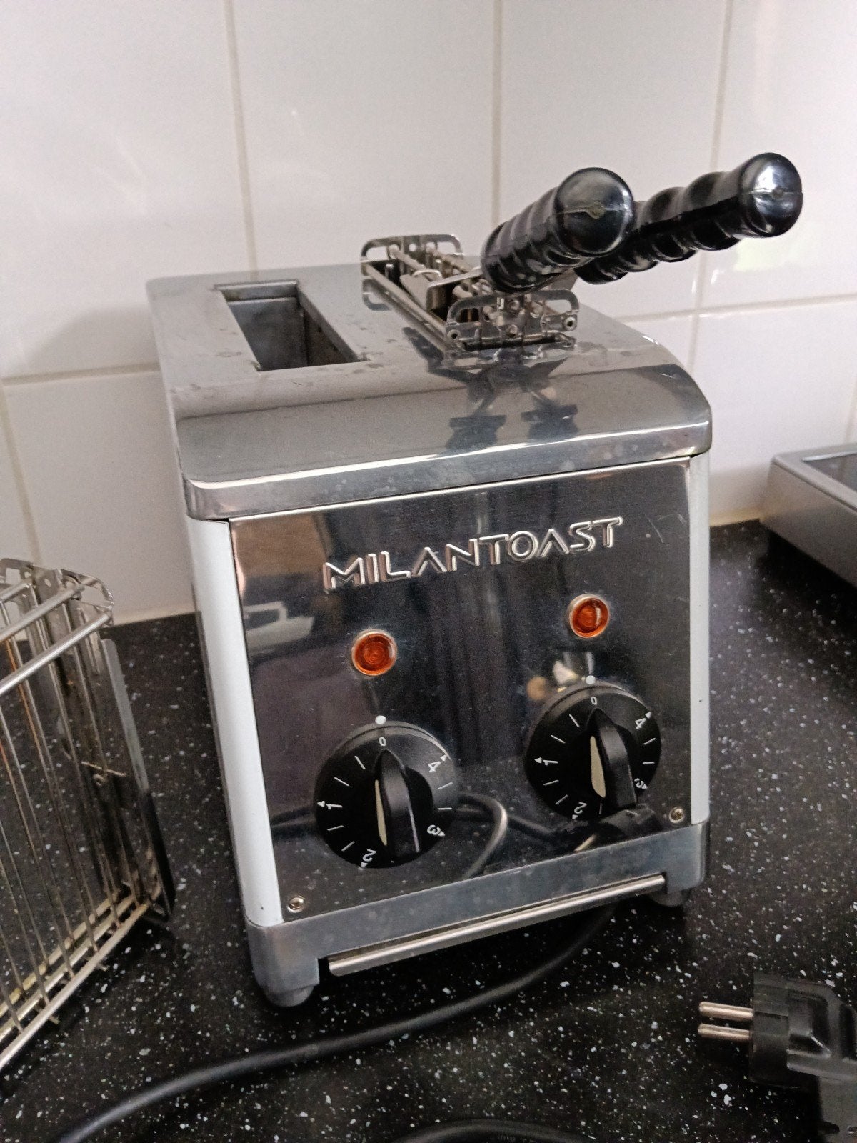 milantoast apparaat te koop!!!, Ophalen, Zo goed als nieuw, Uitneembare kruimellade