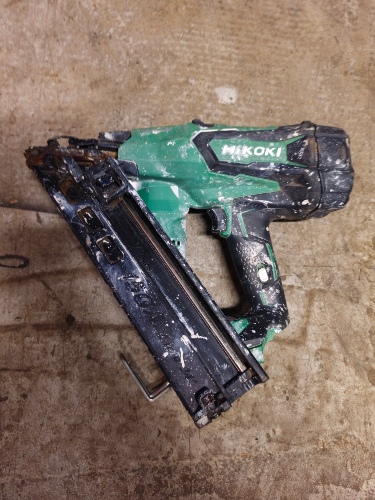 Hikoki NT1865DBAL accu tacker - defect, Ophalen of Verzenden, Gebruikt