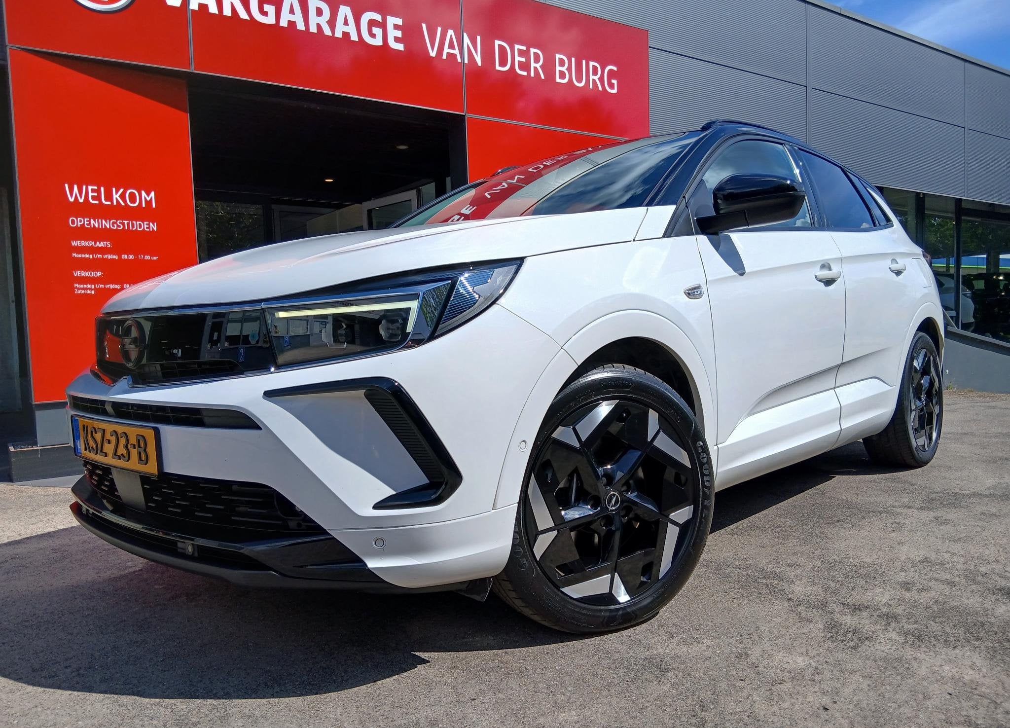Opel Grandland 1.6 Turbo Plug-In Hybrid 4x4 GSe, Auto's, Opel, 12 maanden, Euro 6, 4 cilinders, Wit