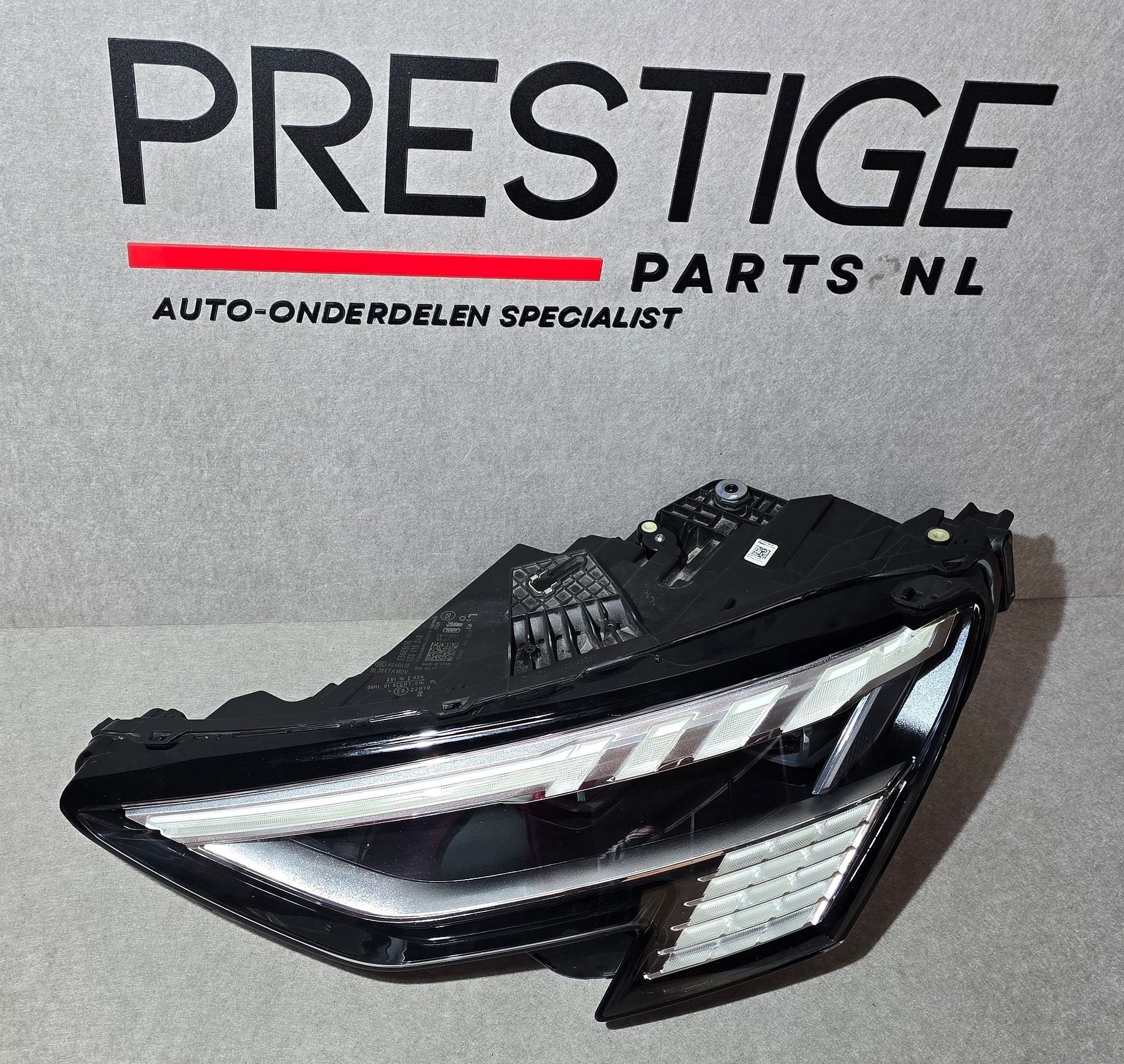 Koplamp Audi A3 8Y S3 VOLL LED MATRIX LINKS 8Y0941035 COMPLE, Gebruikt, -, -, -