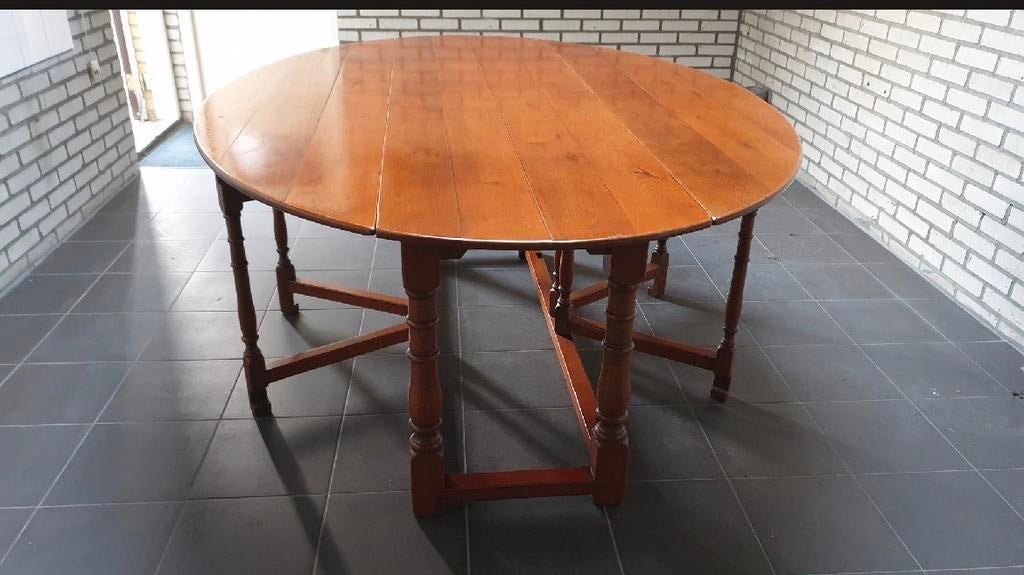 Kersenhouten hangoren tafel, Ophalen