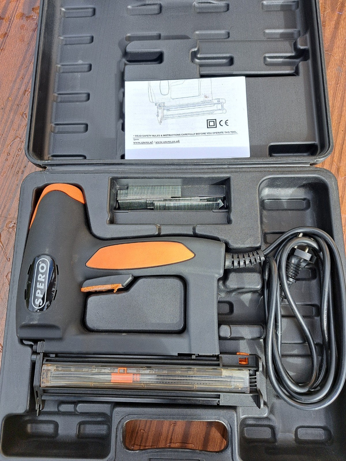 Spero Tacker/Nietmachine in koffer, Ophalen of Verzenden, Gebruikt, Tacker/nietmachine, Overige merken