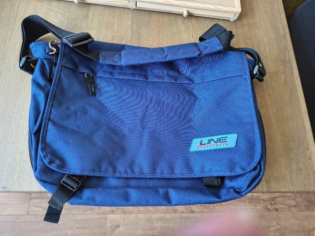 Labtoptas, 17 inch of meer, Handvat, Ophalen of Verzenden, Zo goed als nieuw