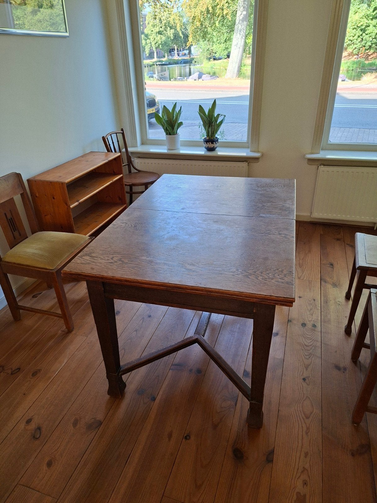 Uitschuifbare eettafel van eikenhout, Ophalen