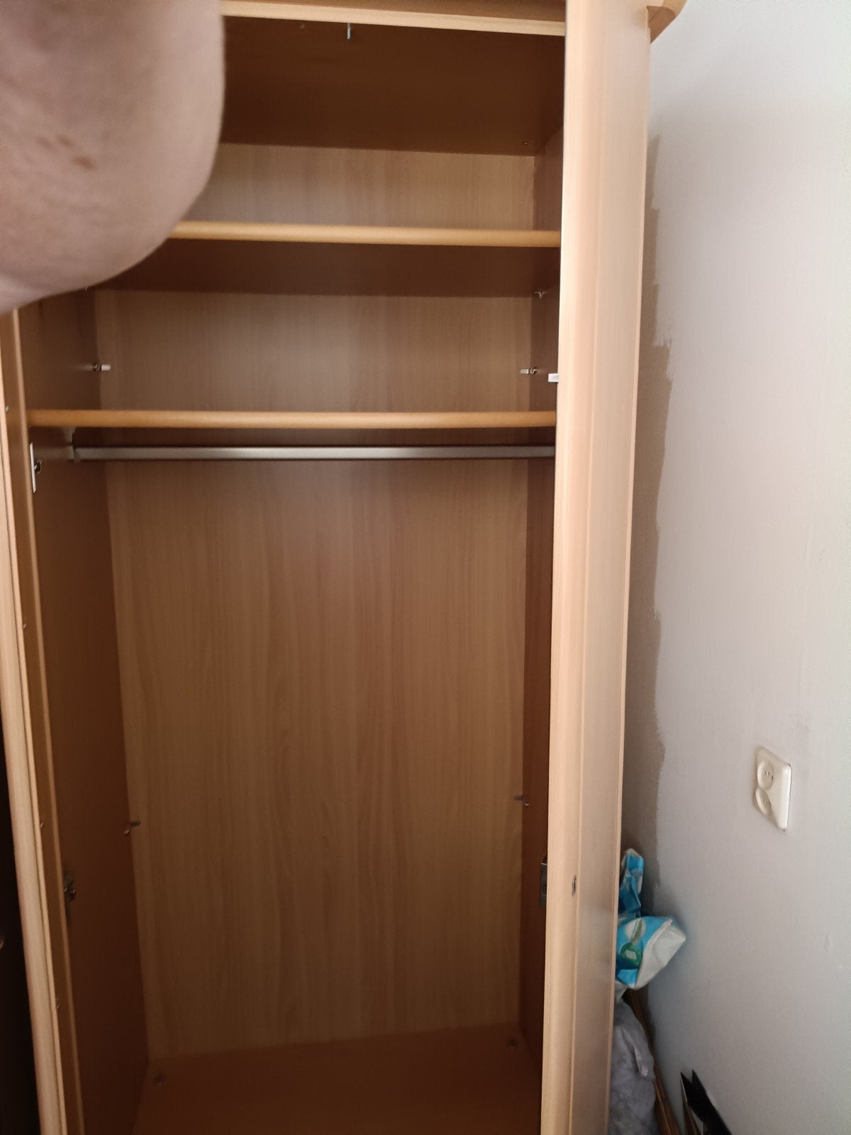 Kledingkast met spiegeldeuren en hangruimte, Huis en Inrichting, Kasten | Kledingkasten, Ophalen, Met deur(en), Gebruikt, 200 cm of meer