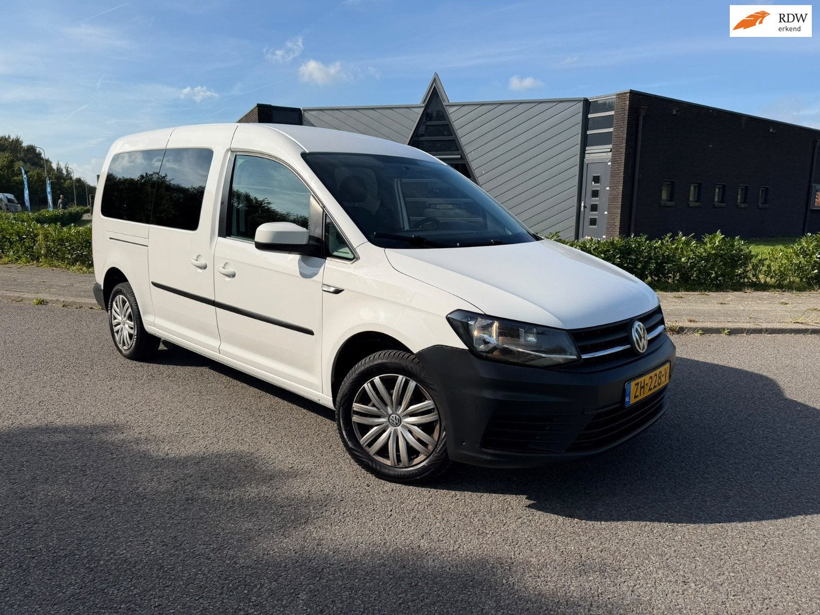 Volkswagen Caddy Maxi 2.0 TDI Trendline 5p | Export, Auto's, Stof, Gebruikt, 4 cilinders, Wit