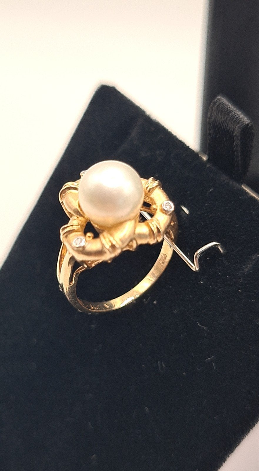 14k gouden ring met dikke parel en diamanten, Met edelsteen, Ophalen of Verzenden, Dame, Goud